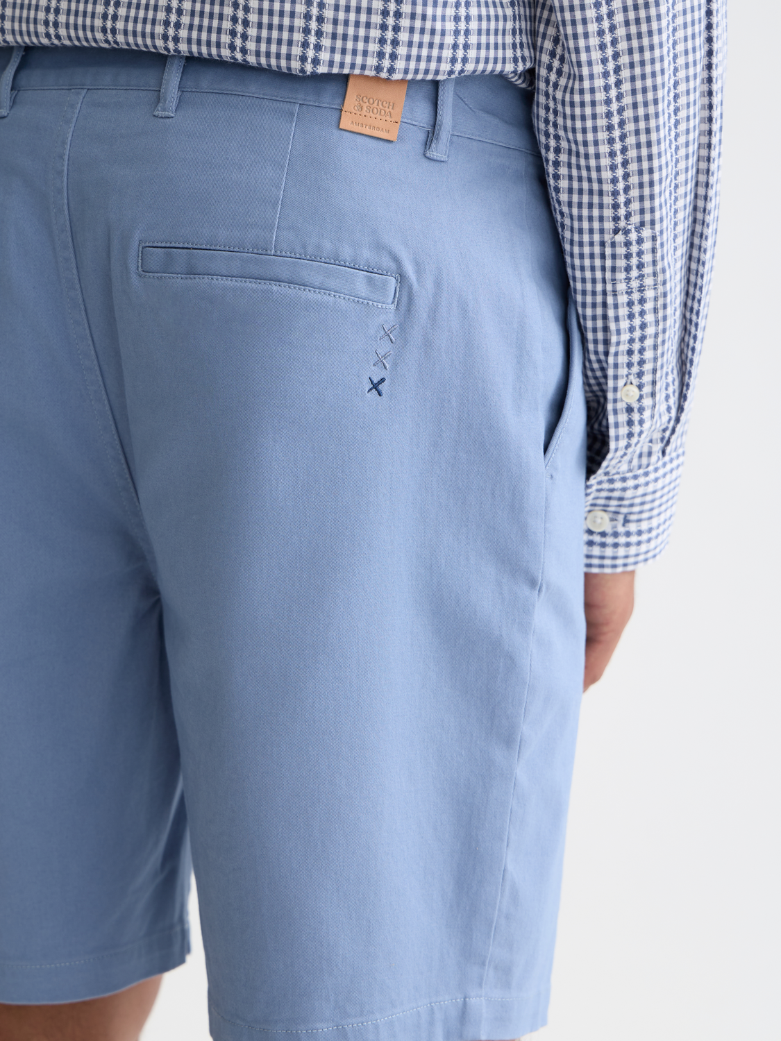Seasonal Essentials Stuart regular shorts - INFINITY