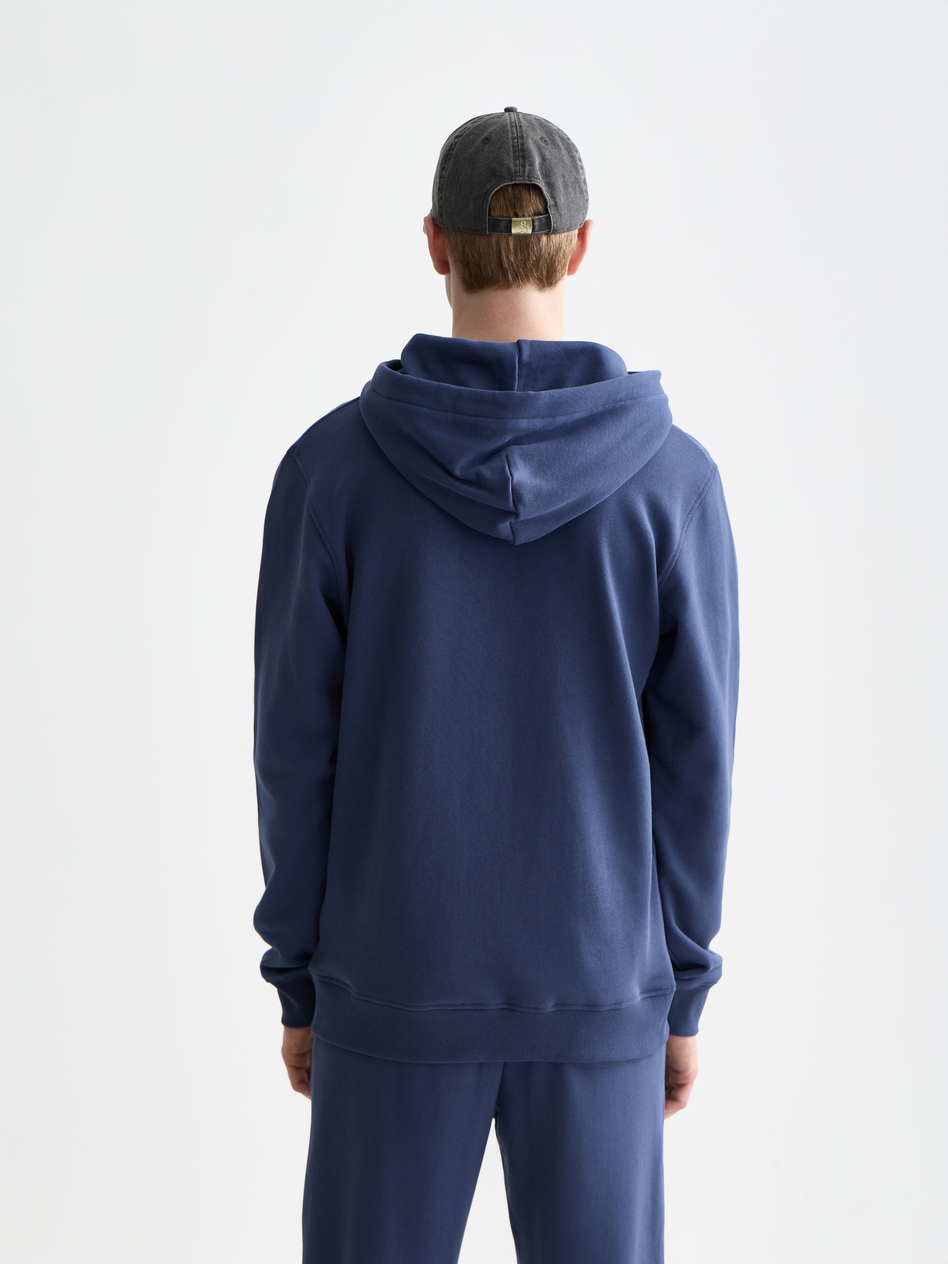 Seasonal Essentials logo badge regular hoodie - OCEANA