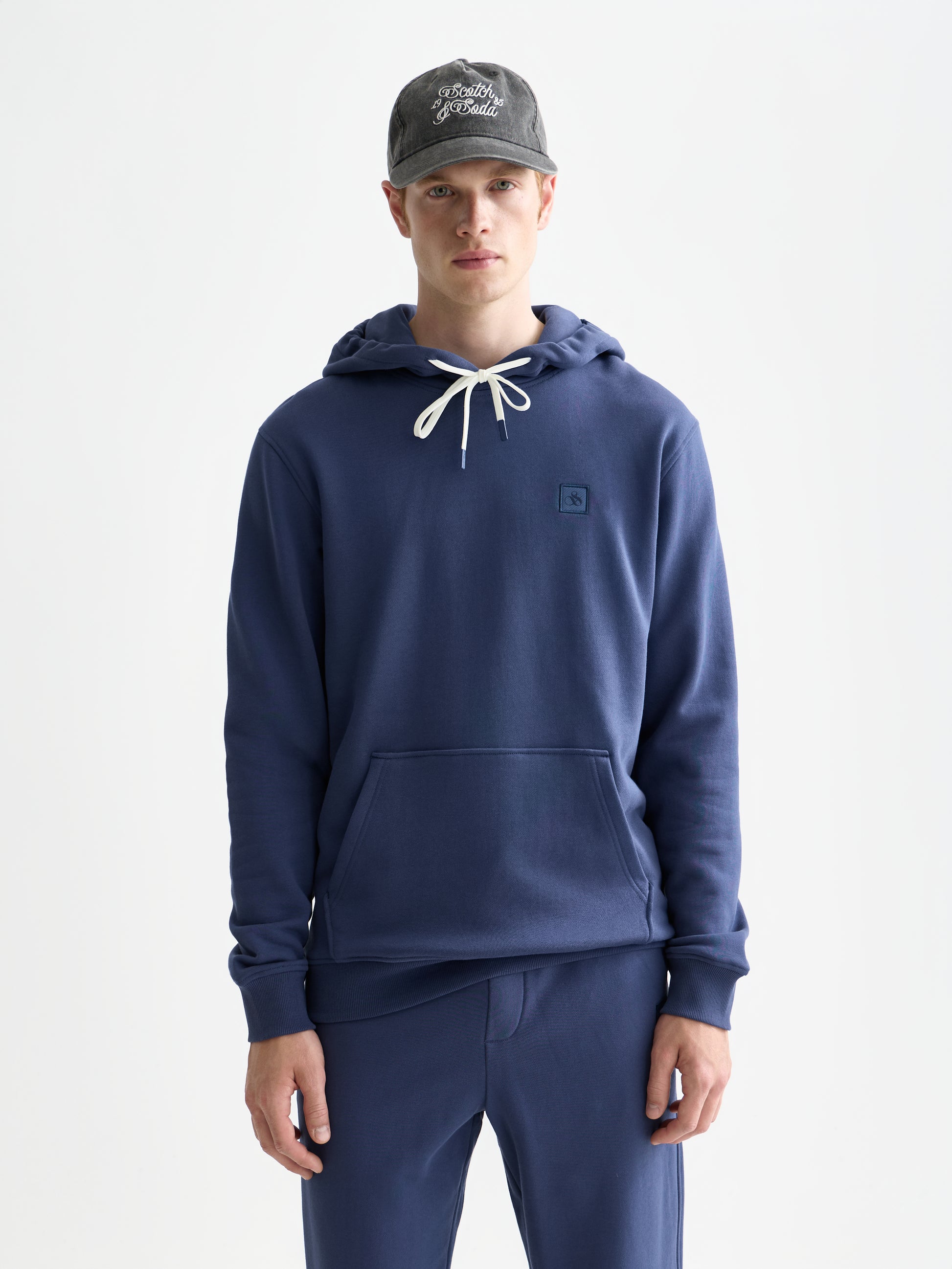 Seasonal Essentials logo badge regular hoodie - OCEANA