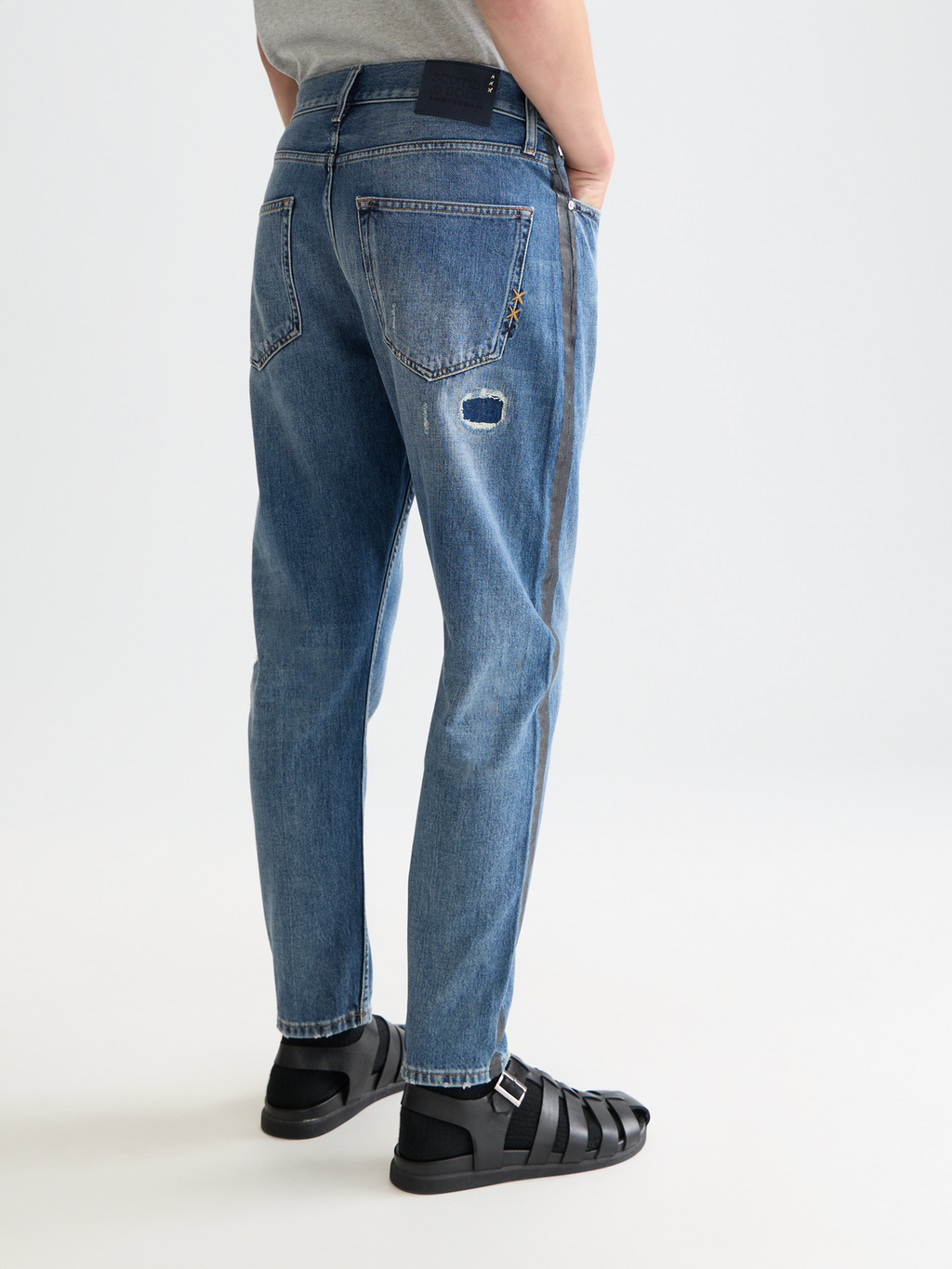 Dean loose taperedfit jeans