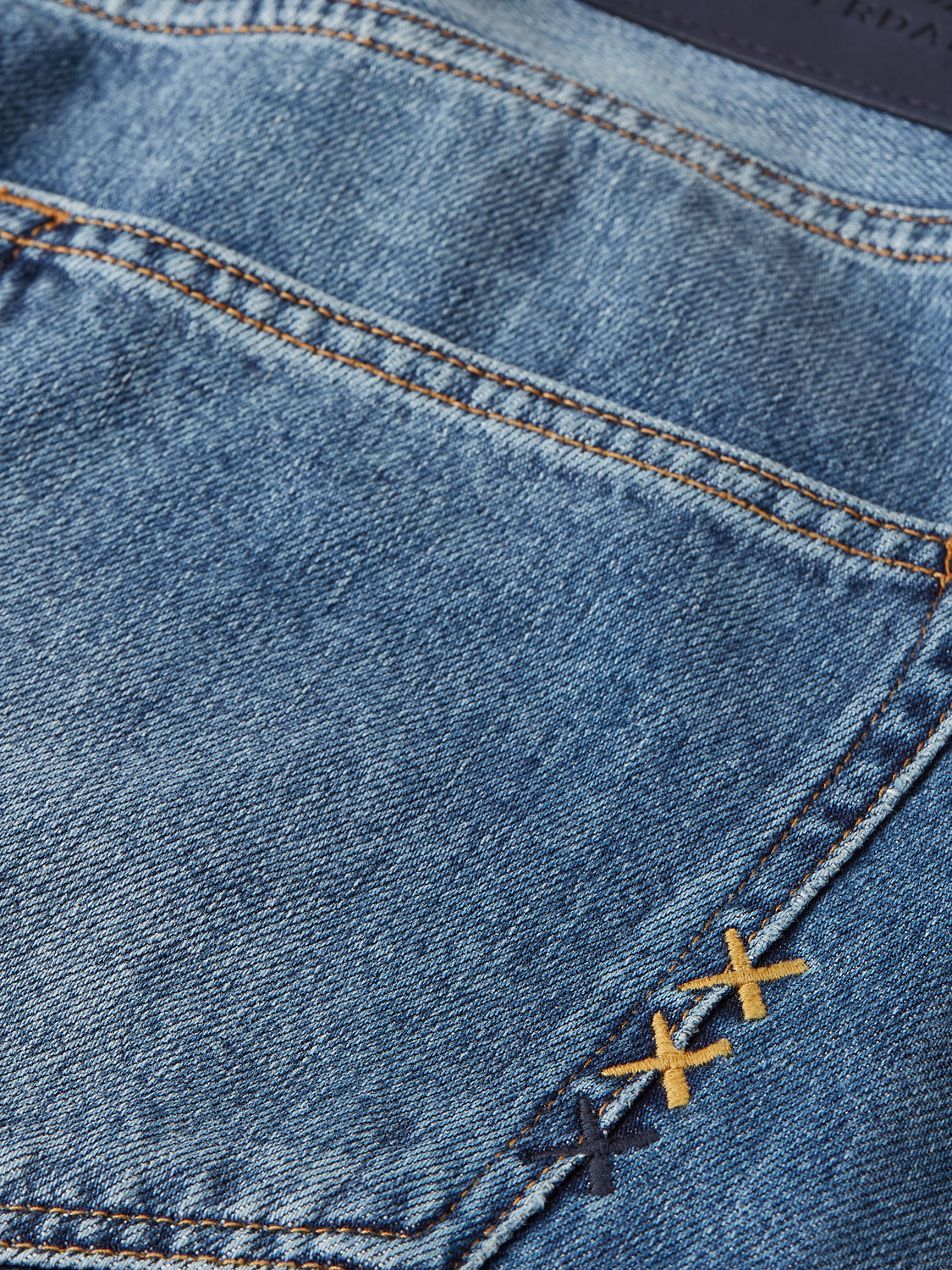 Dean loose taperedfit jeans