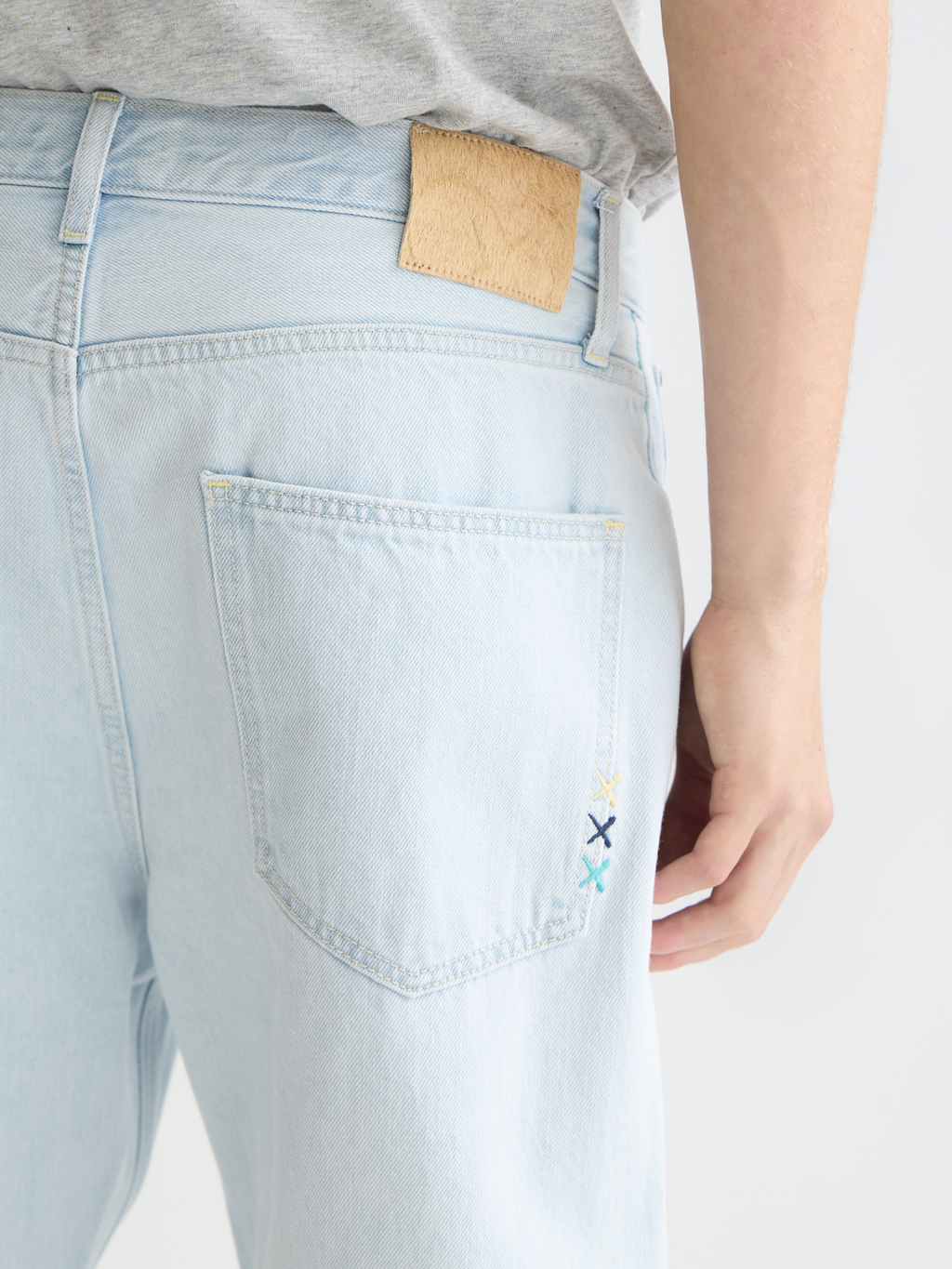 Dean loose taperedfit jeans