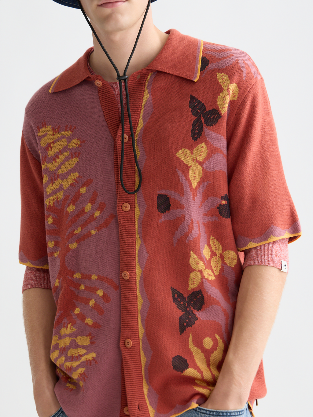 Knitted jaquard short sleeve shirt