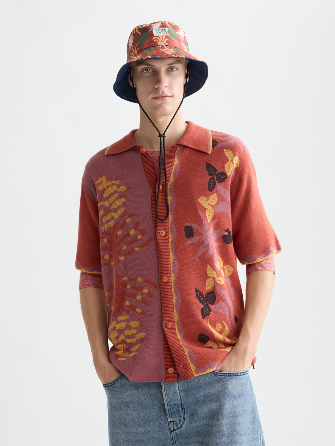 Knitted jaquard short sleeve shirt