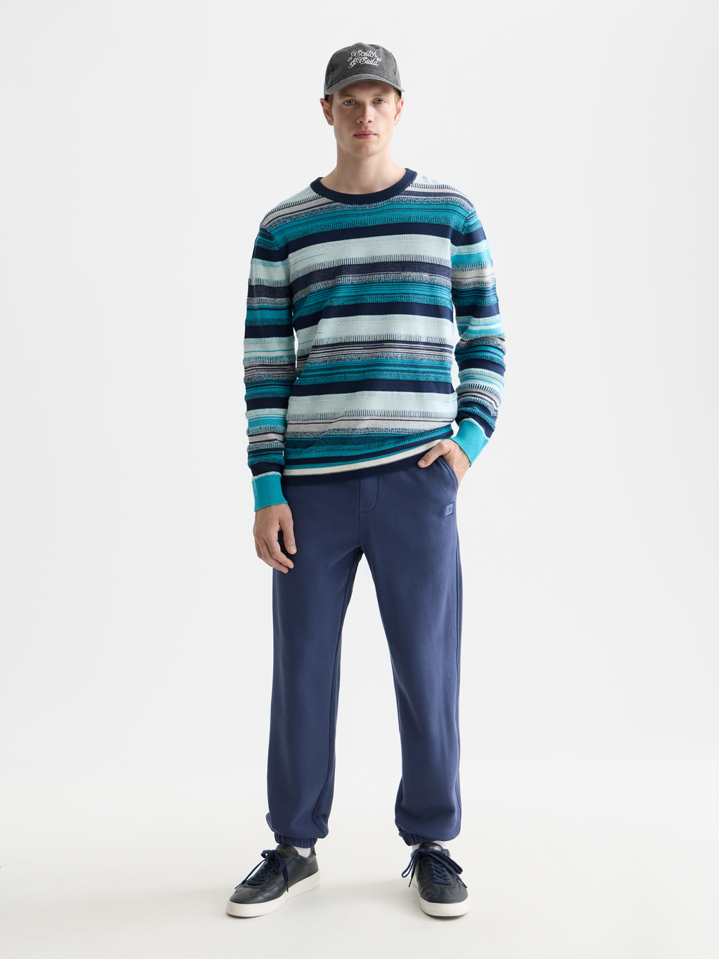 Striped knitted pullover