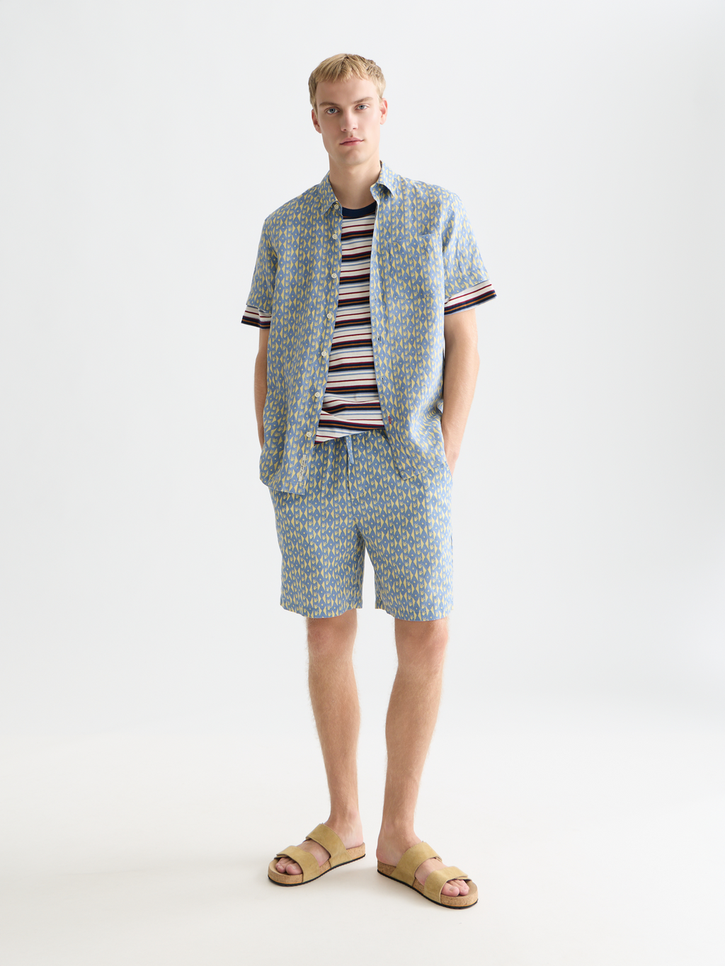 Printed linen short sleeve shirt