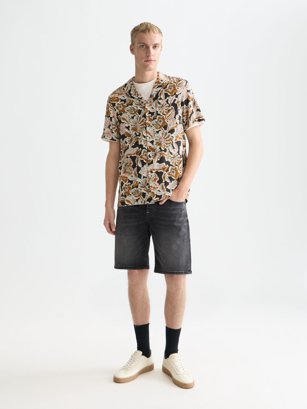 Printed short sleeve shirt