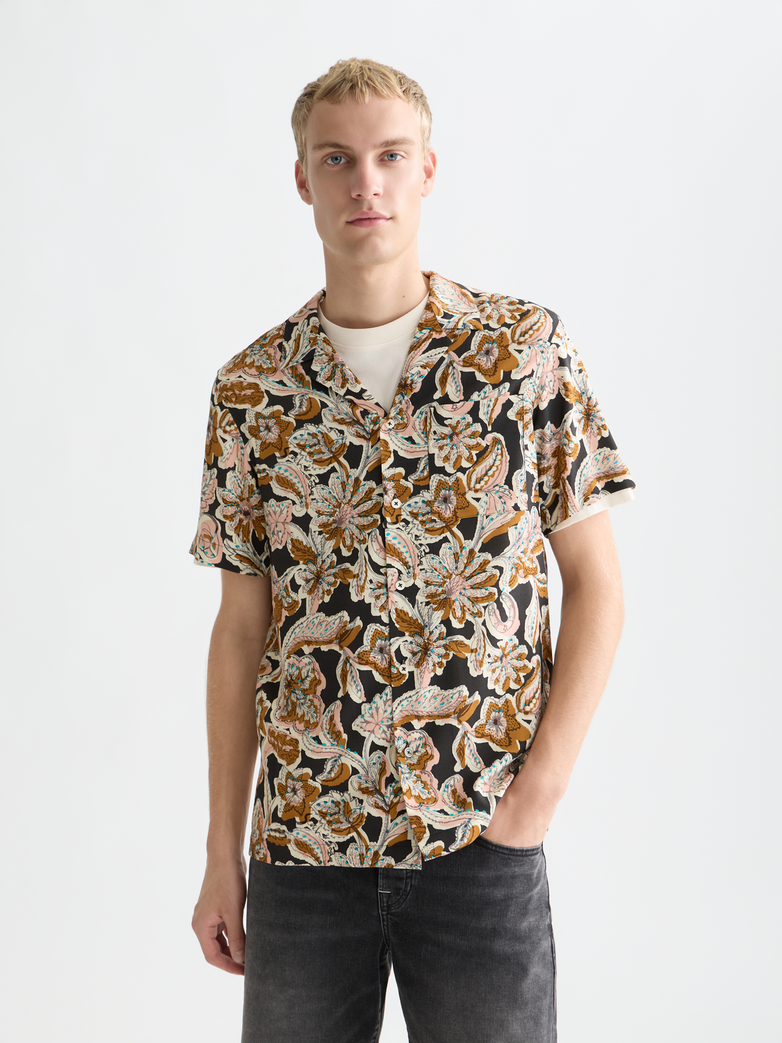 Printed short sleeve shirt