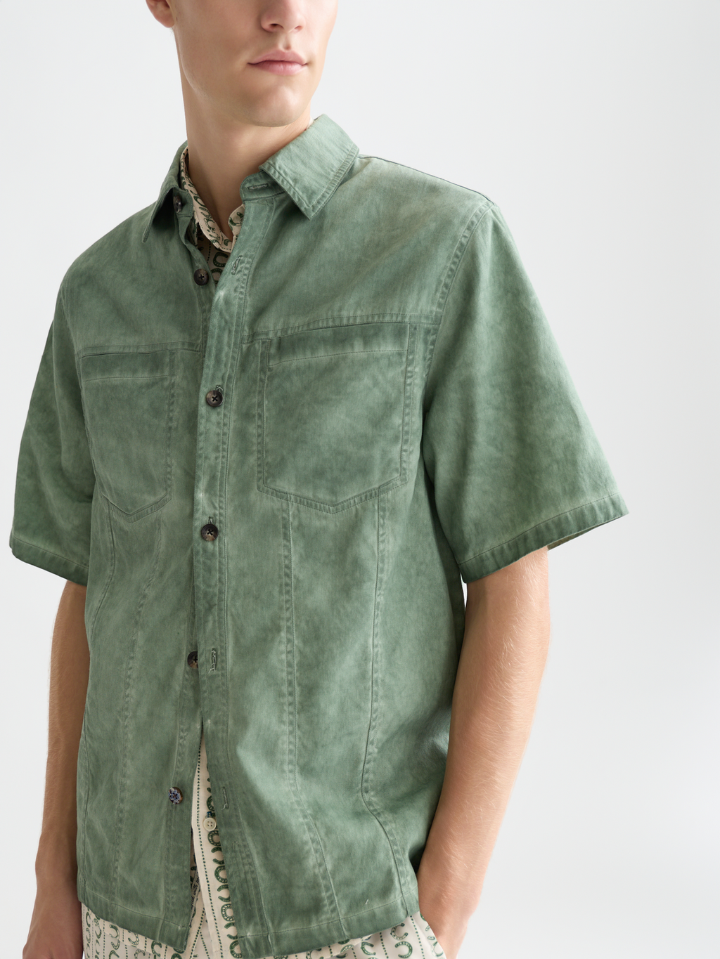 Washed cotton short sleeve shirt