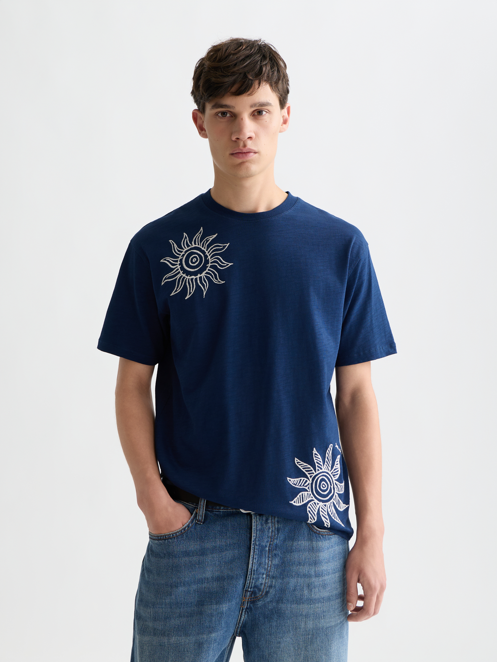 Embroidered artwork relaxed T-shirt