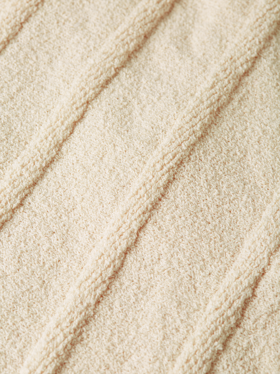 Structured knitted shorts