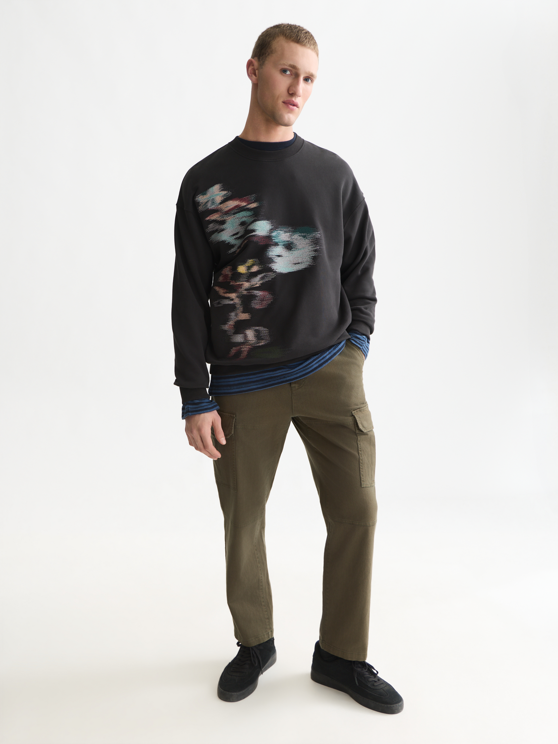 Embroidered Artwork Cotton Loose Sweatshirt