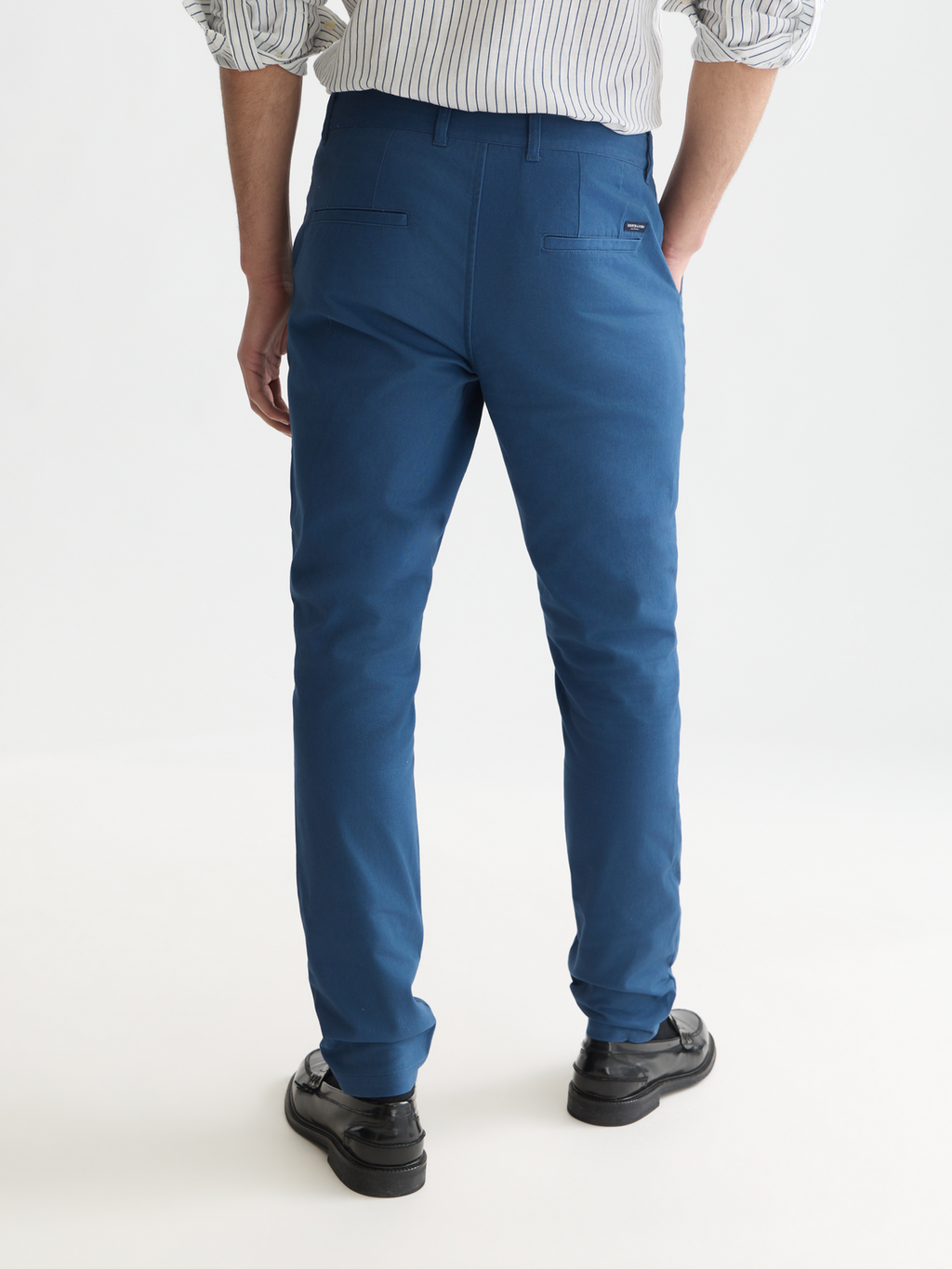Seasonal Essentials Mott chino