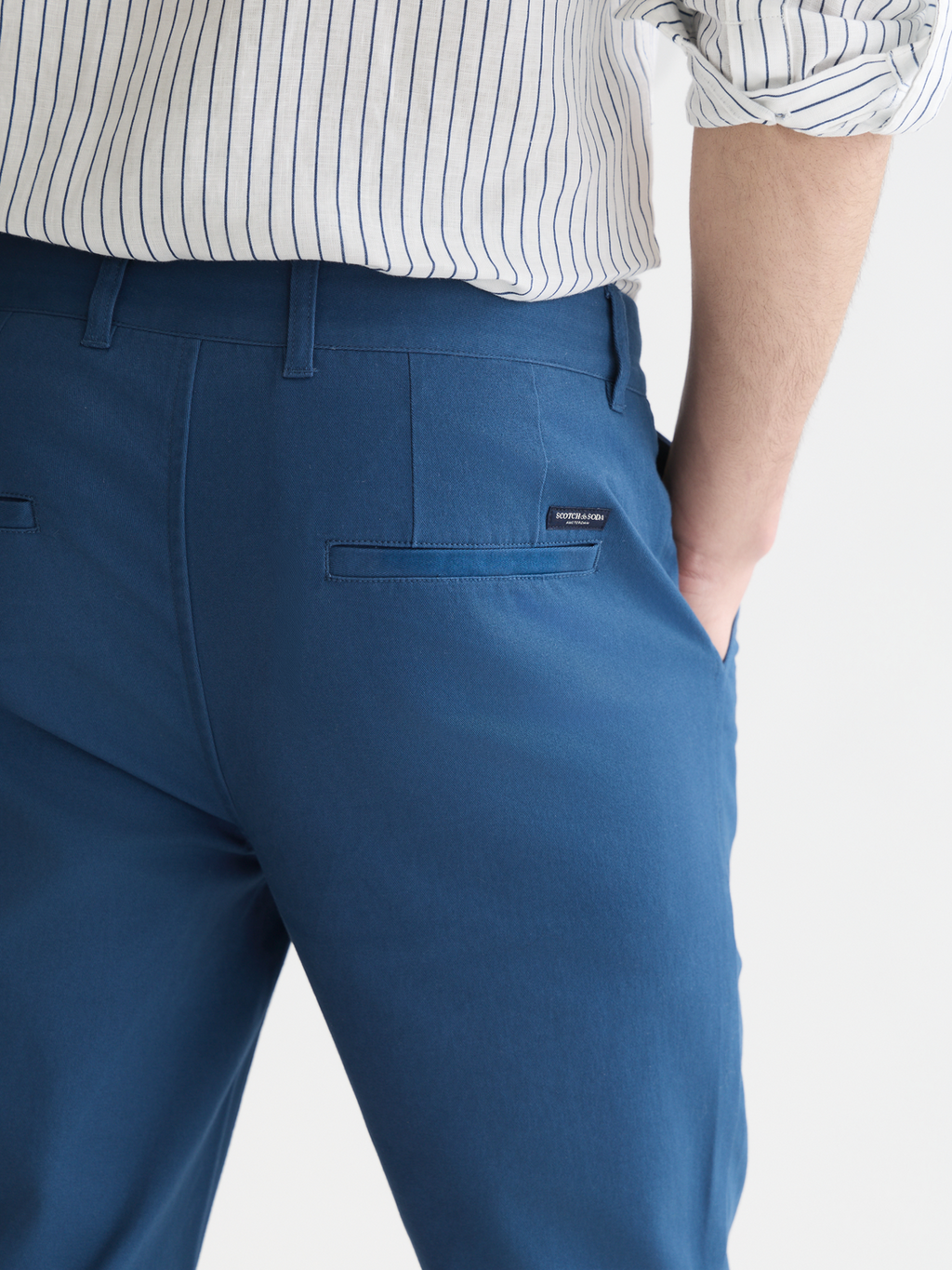 Seasonal Essentials Mott chino