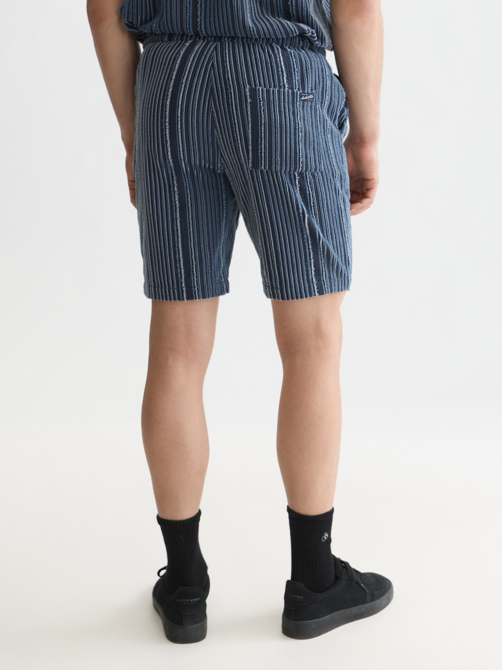 Fave textured relaxed bermuda shorts