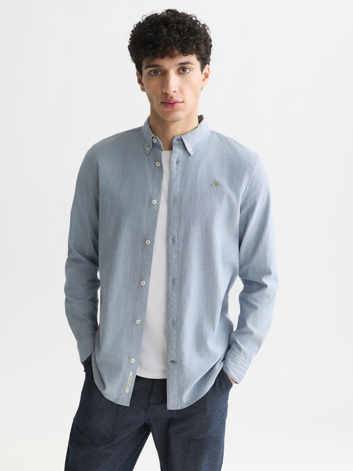 Seasonal Essentials oxford solid shirt