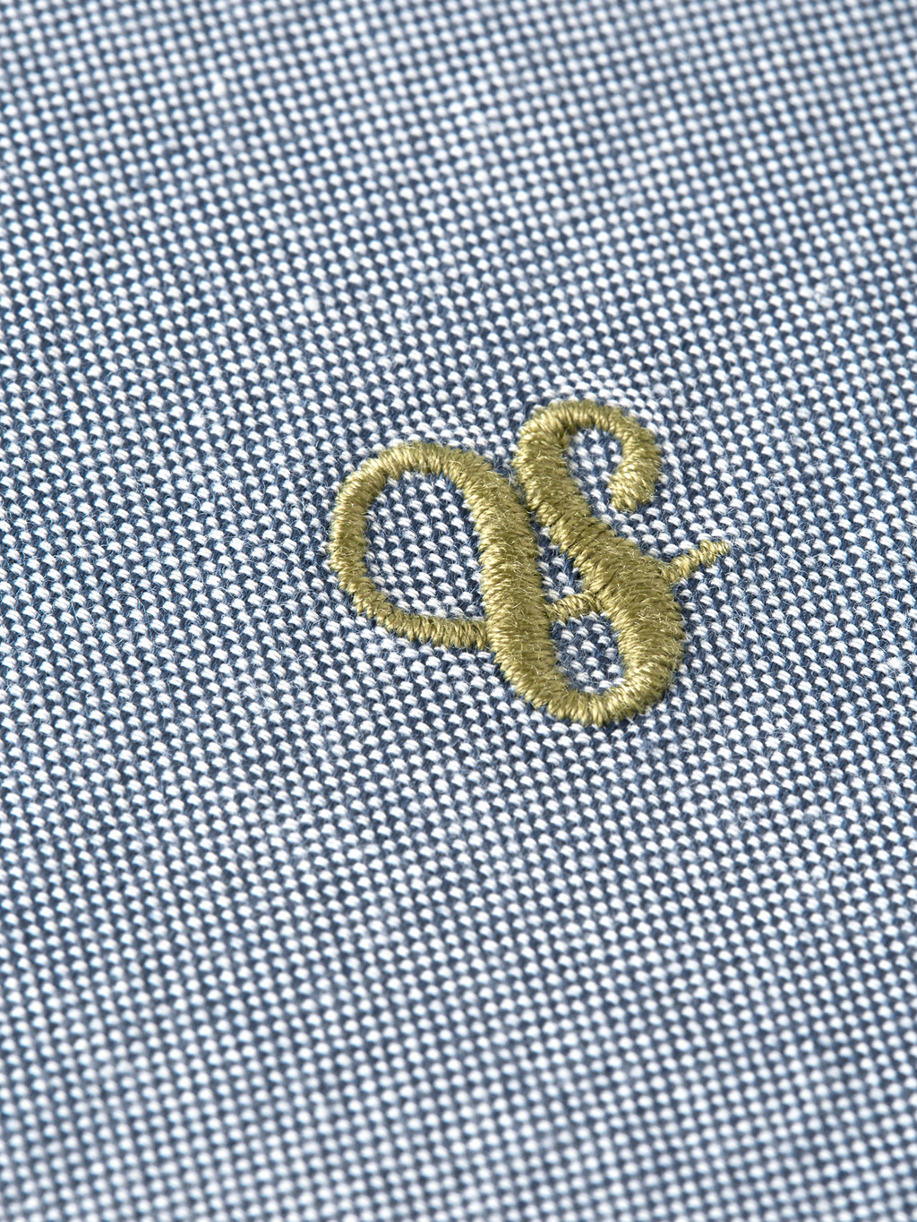 Seasonal Essentials oxford solid shirt