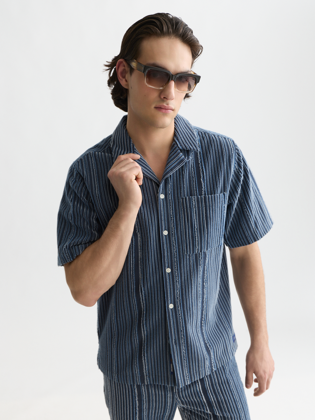 Textured relaxed short sleeve shirt