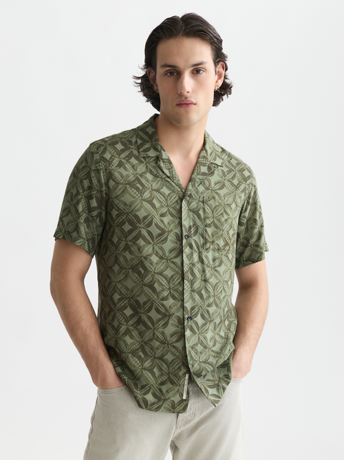 Printed short-sleeved shirt