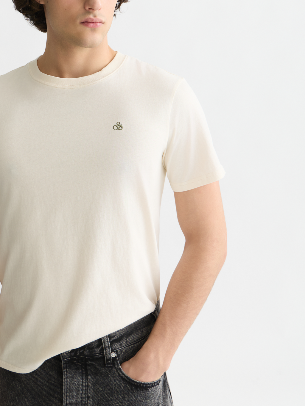 Seasonal Essentials logo T-shirt