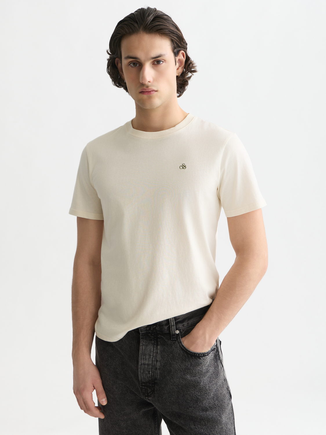 Seasonal Essentials logo T-shirt