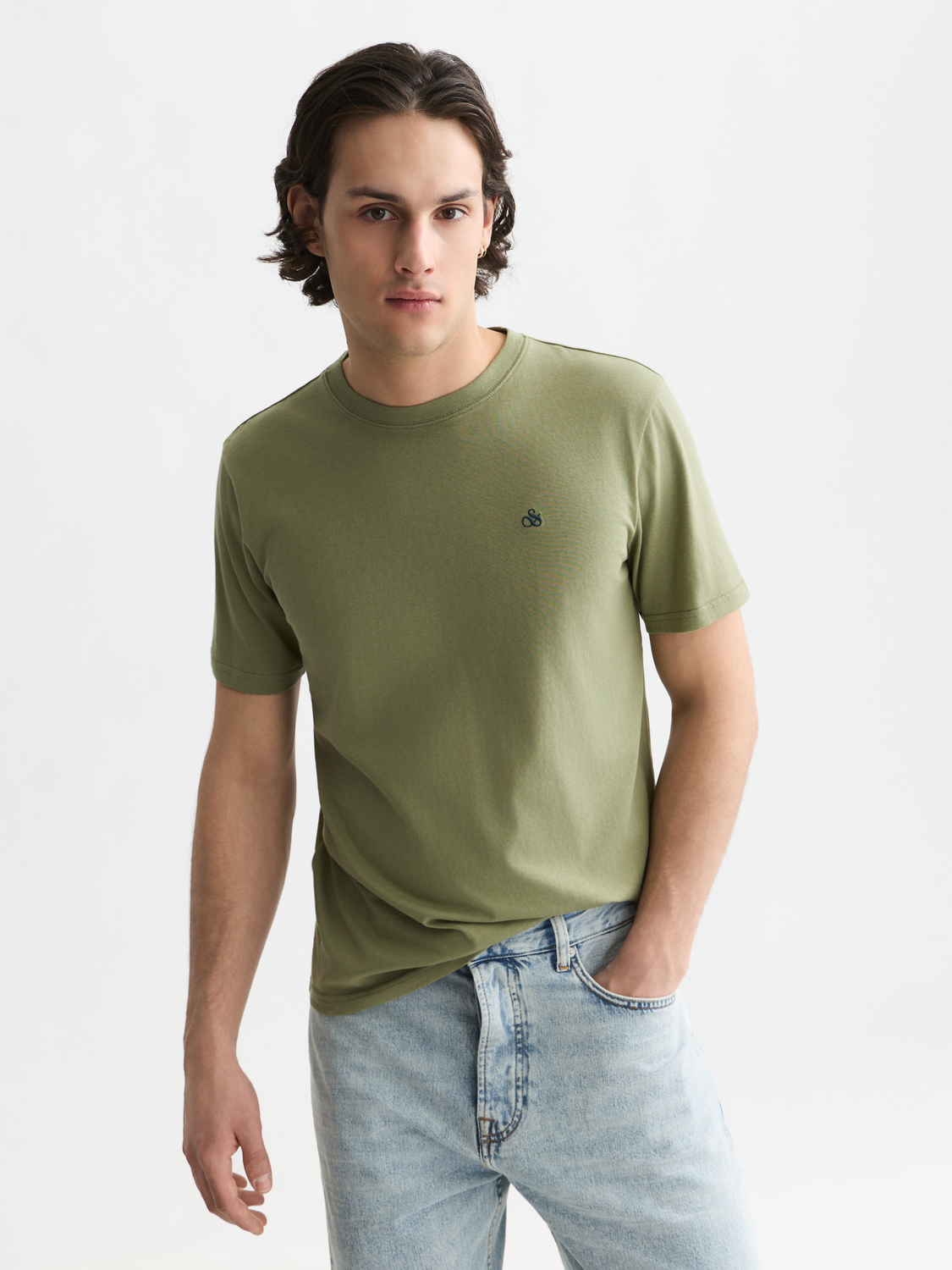 Seasonal Essentials logo T-shirt