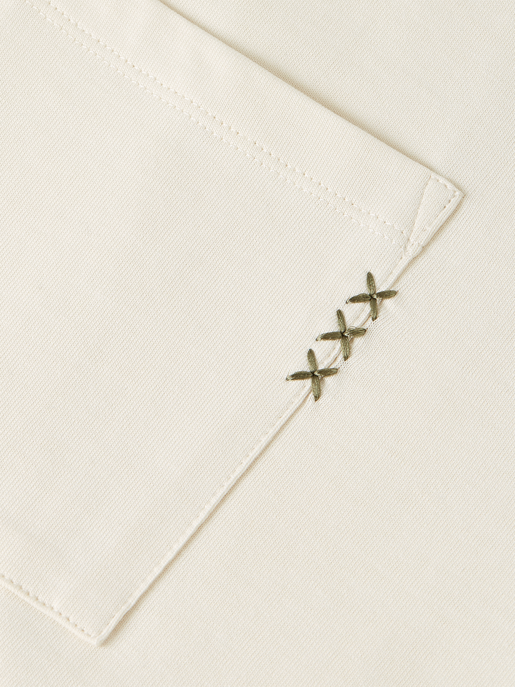 Seasonal Essentials 3 crosses pocket loose T-shirt