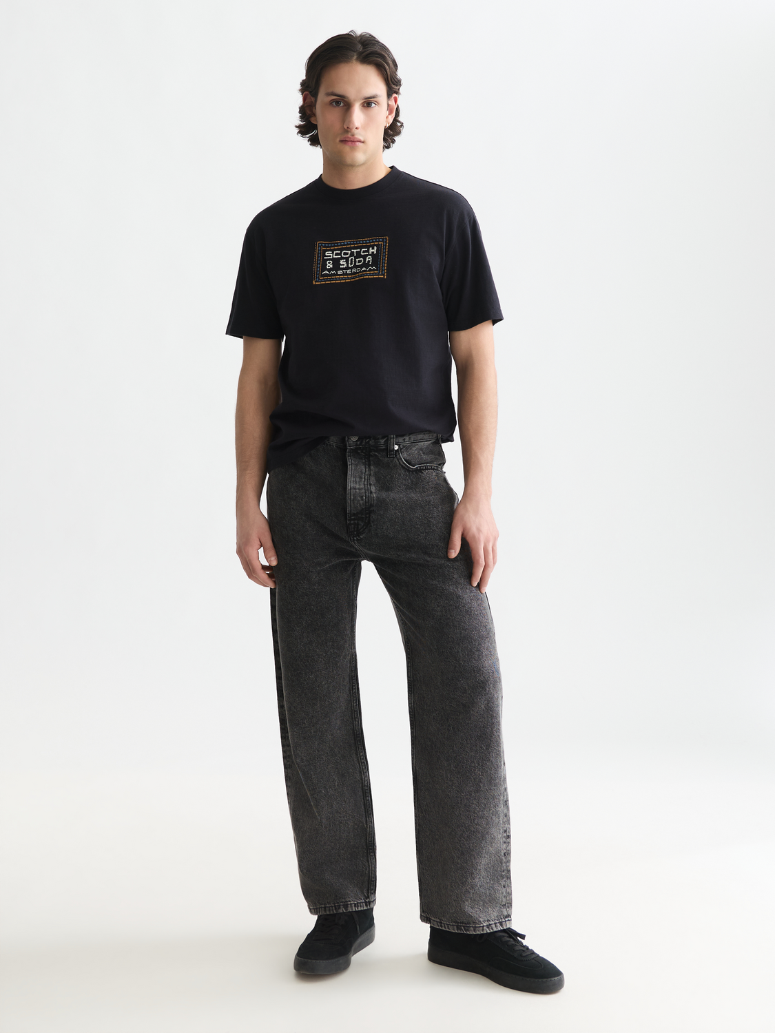 Embroidered artwork relaxed T-shirt