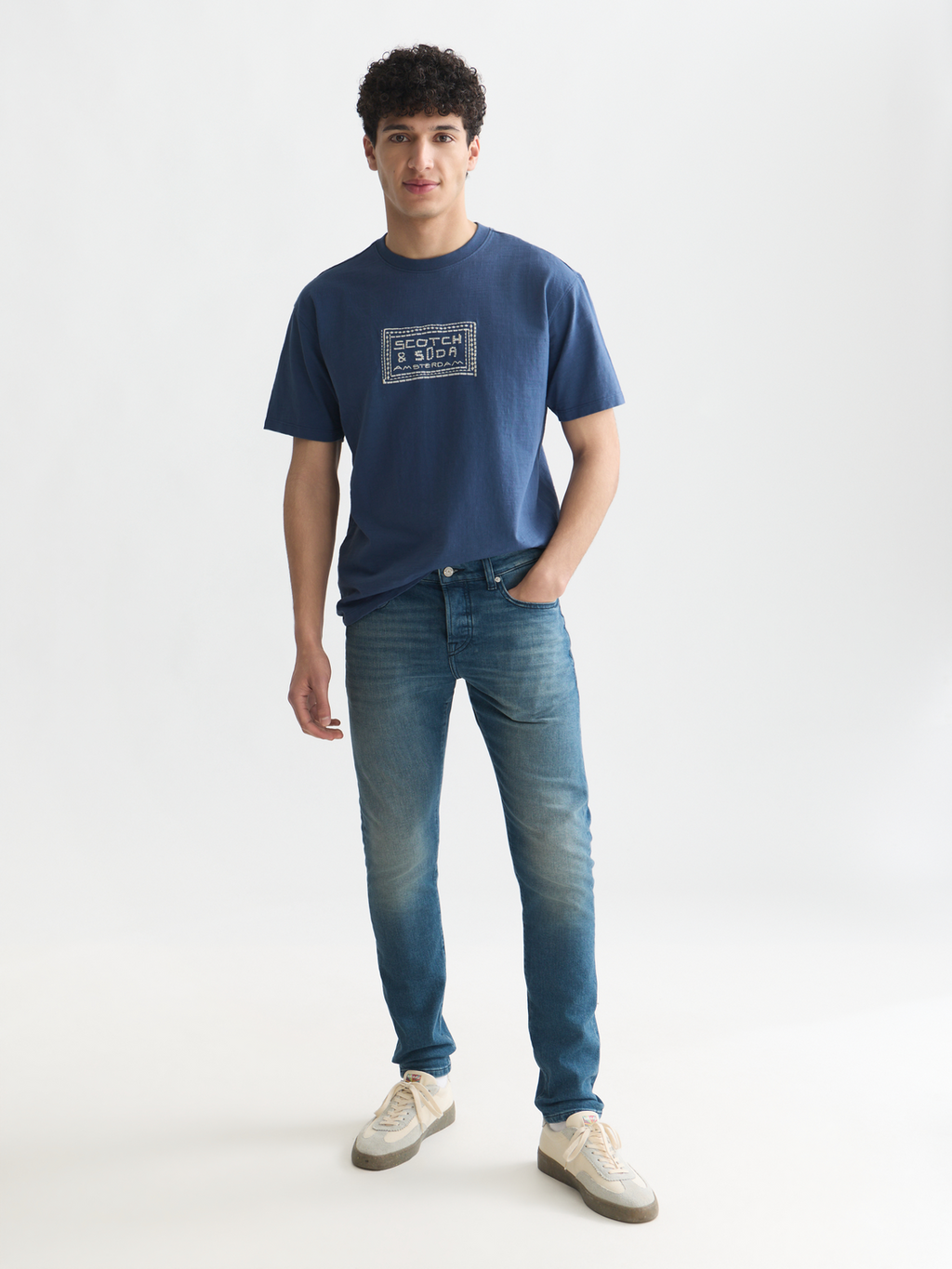 Embroidered artwork relaxed T-shirt