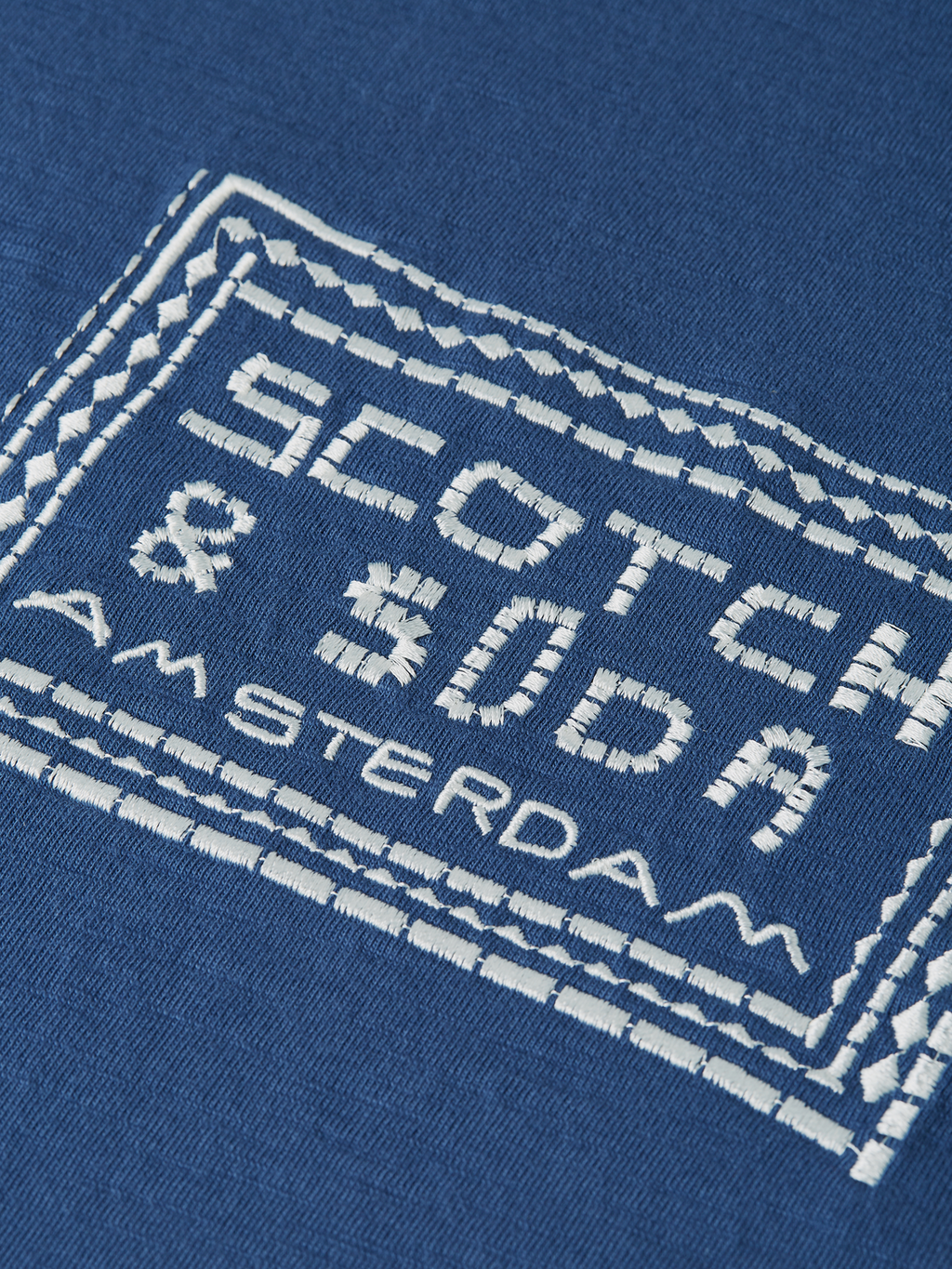 Embroidered artwork relaxed T-shirt