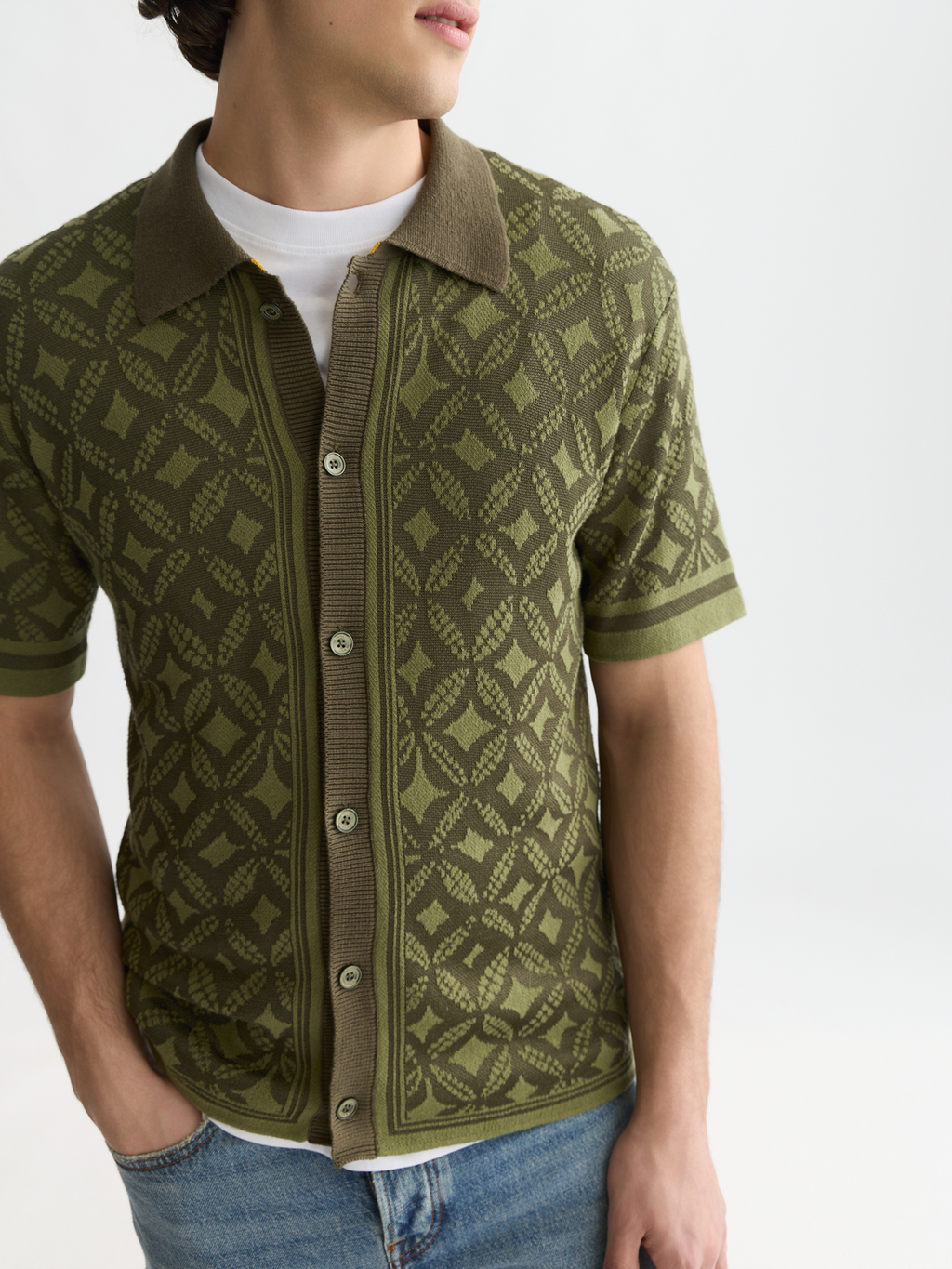 Jacquard knitted short-sleeved shirt