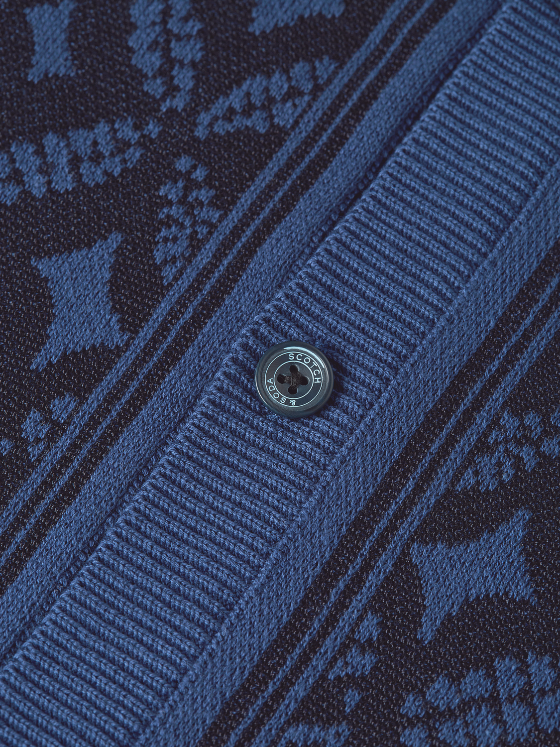 Jacquard knitted short-sleeved shirt