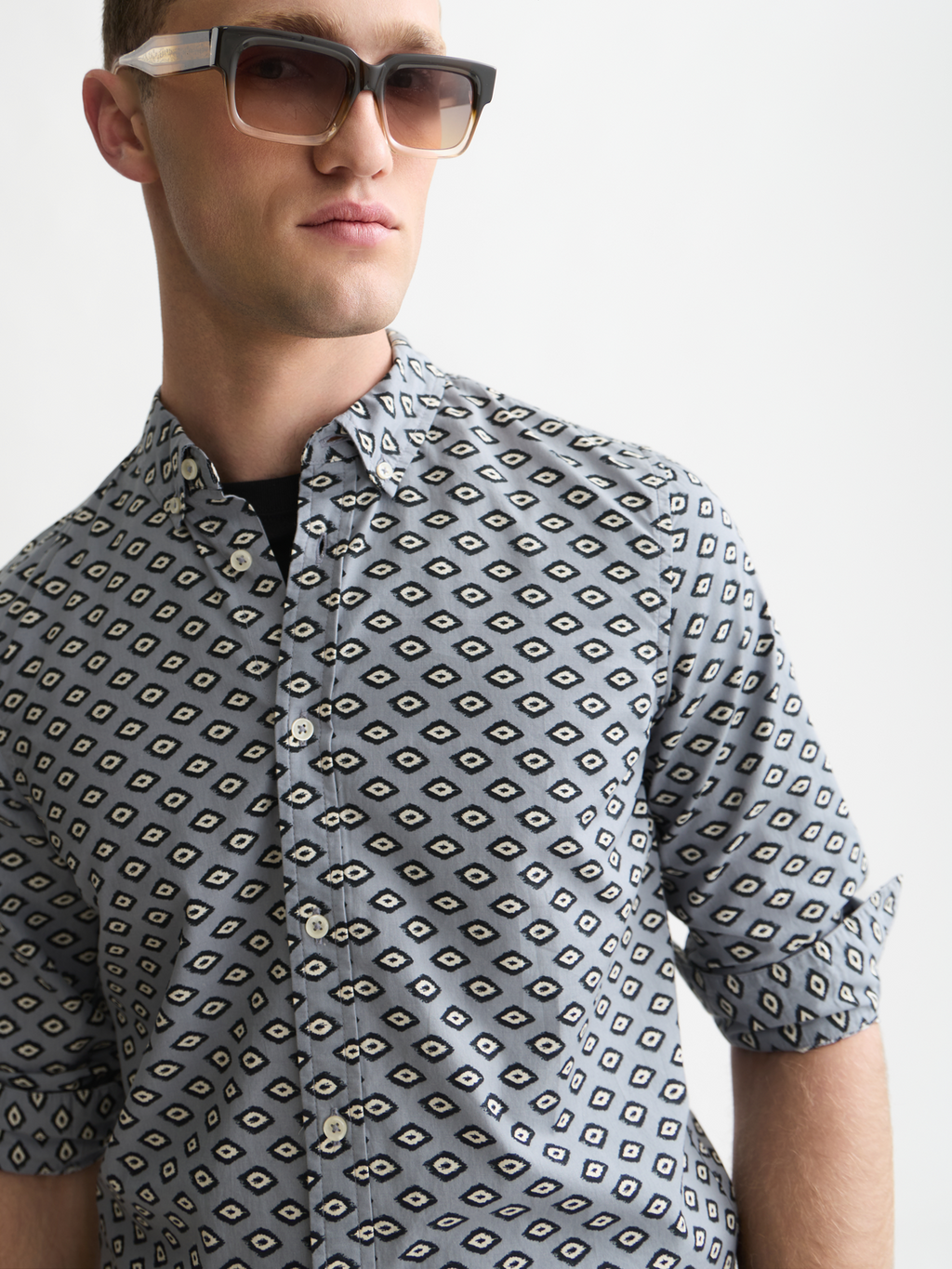 Micro printed slim shirt