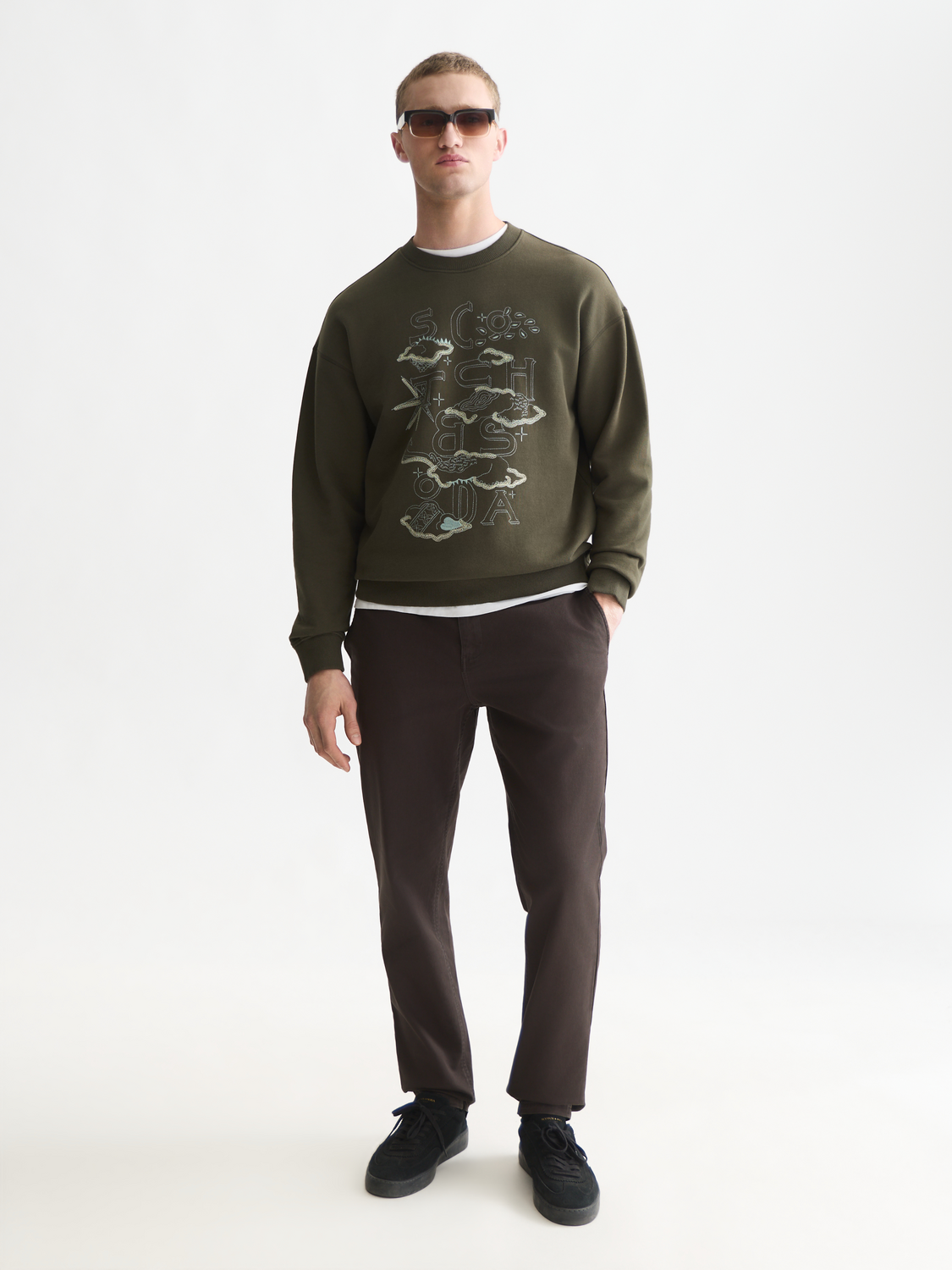 Embroidered artwork relaxed sweatshirt