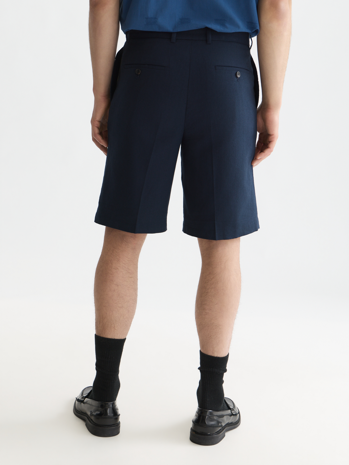 Pleated linen-blend herringbone wide chino shorts