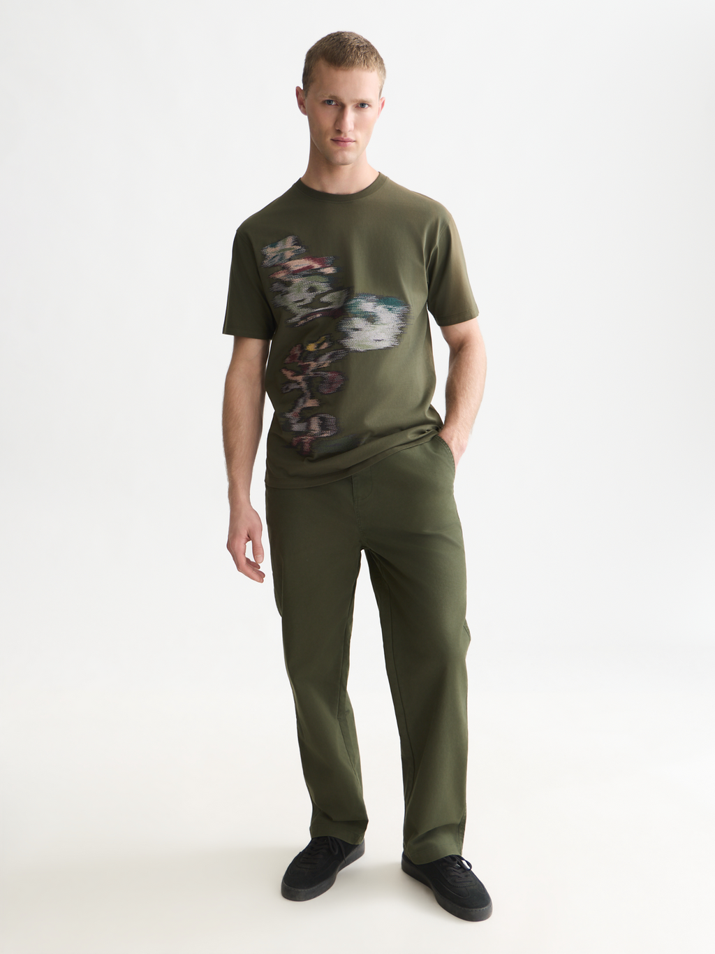 Embroidered Artwork Cotton Loose T-Shirt