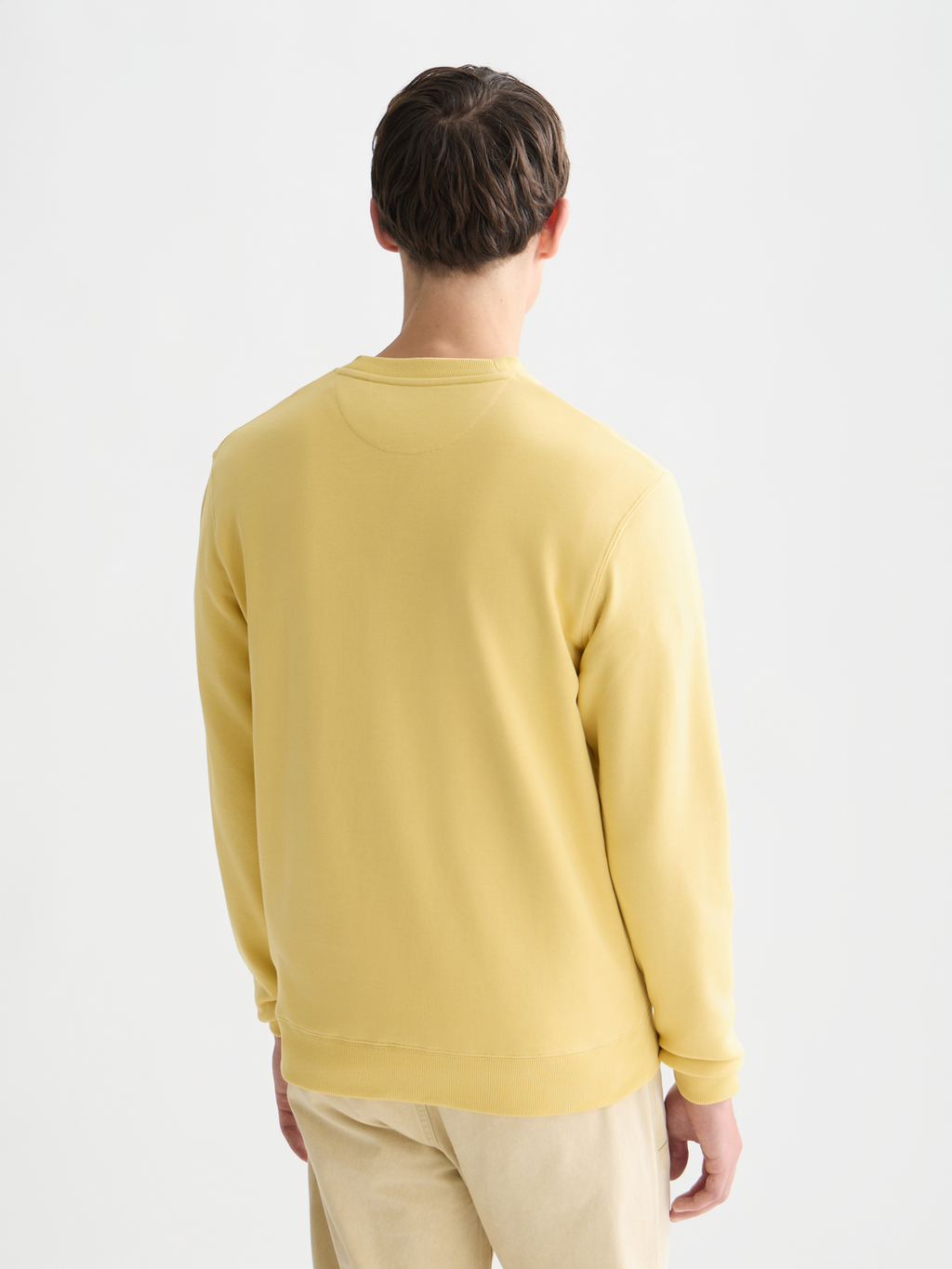 Seasonal core logo badge regularfit sweatshirt