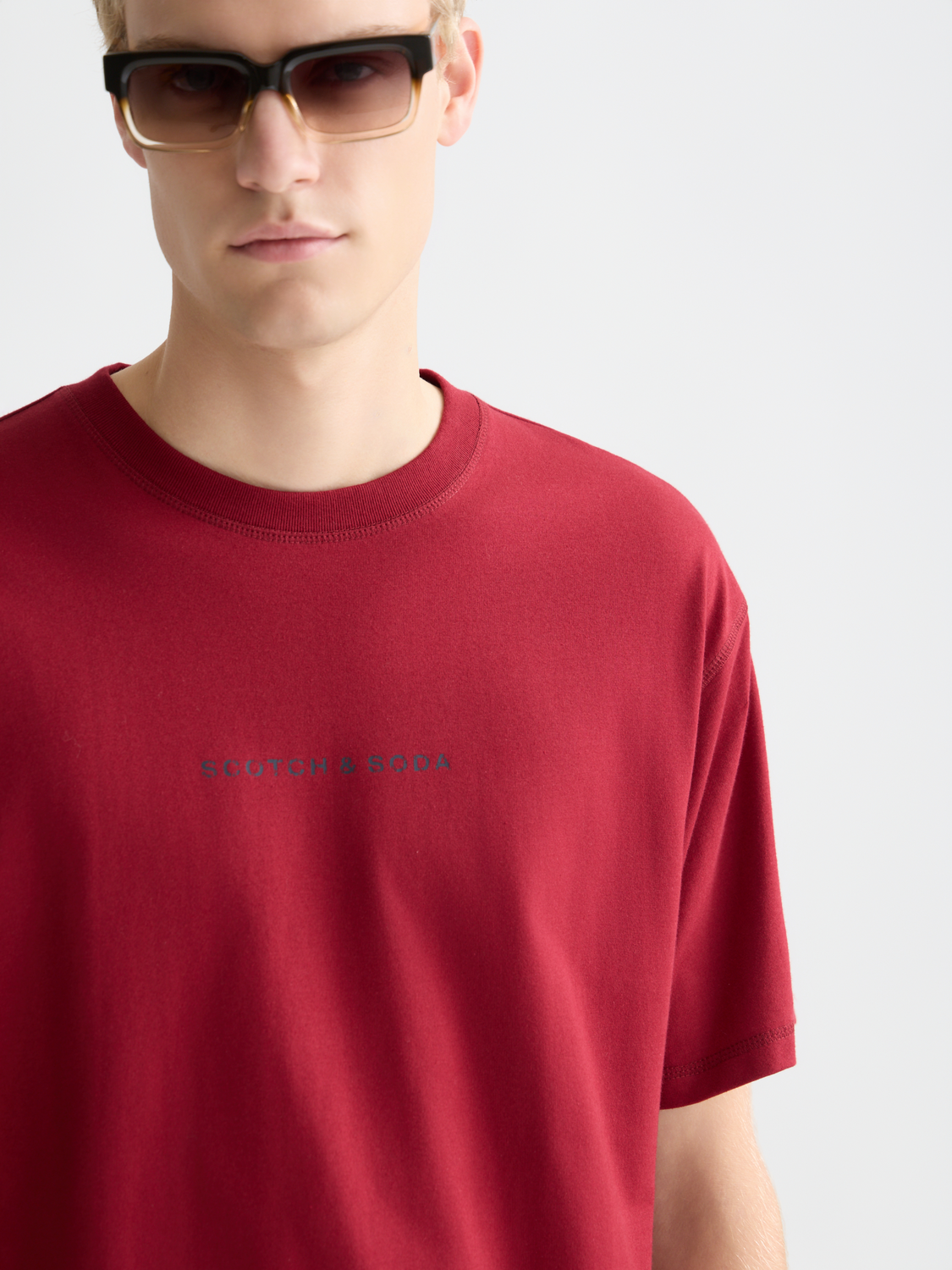 Seasonal Essentials Artwork Relaxed T-shirt
