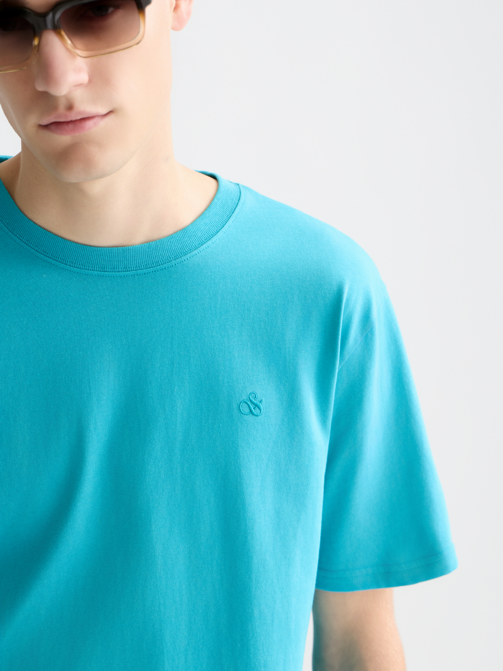 Seasonal Essentials logo T-shirt