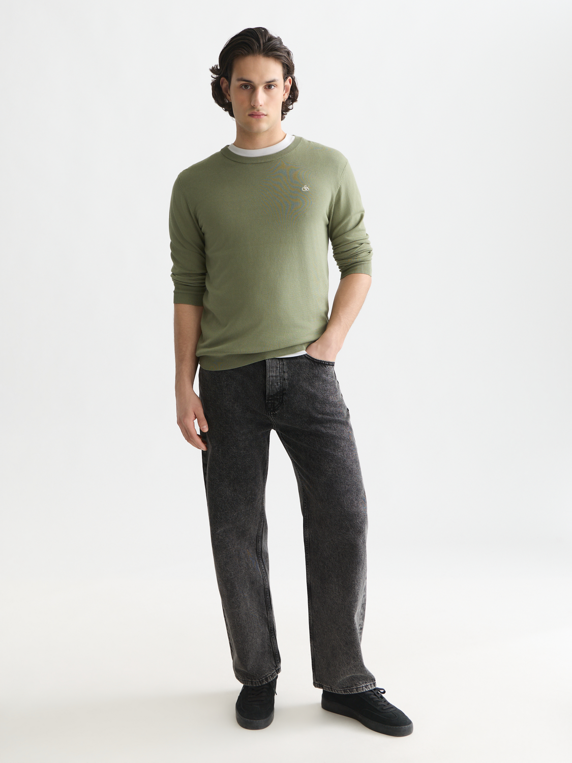 Seasonal Essentials pullover crewneck