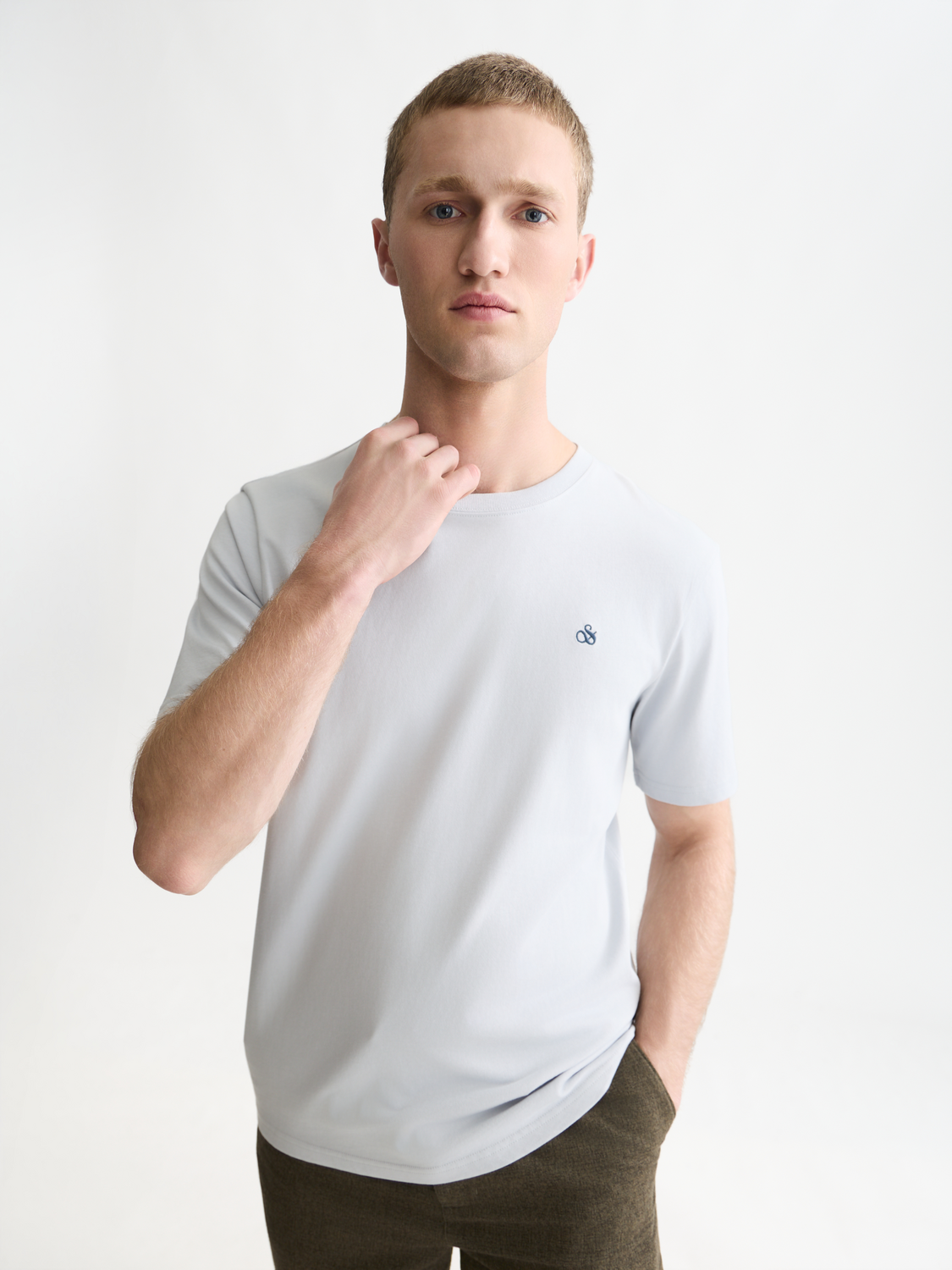 Seasonal Essentials logo T-shirt