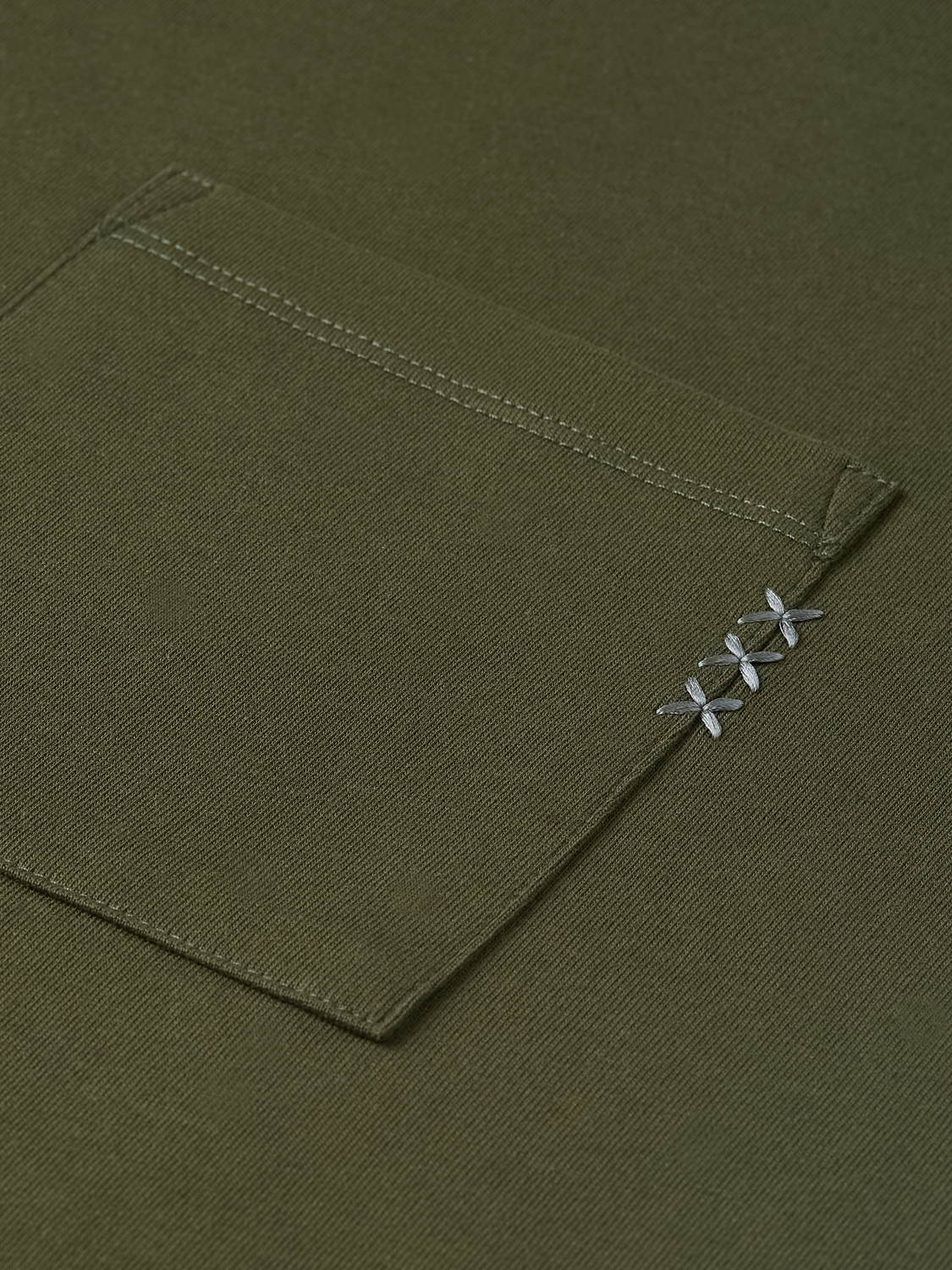 Seasonal Essentials 3 crosses pocket loose T-shirt