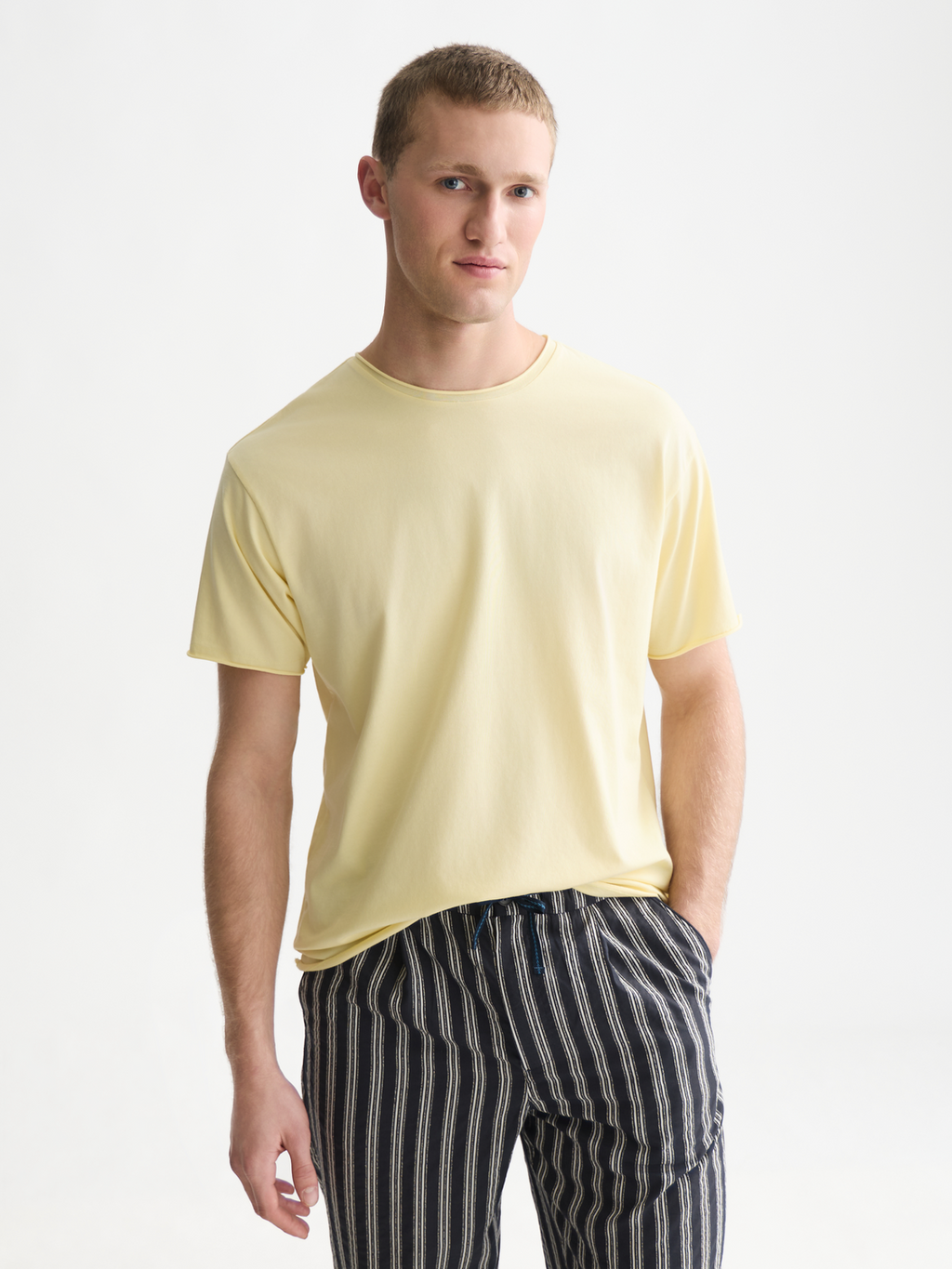 Seasonal Essentials Raw edge relaxed garment-dyed T-shirt