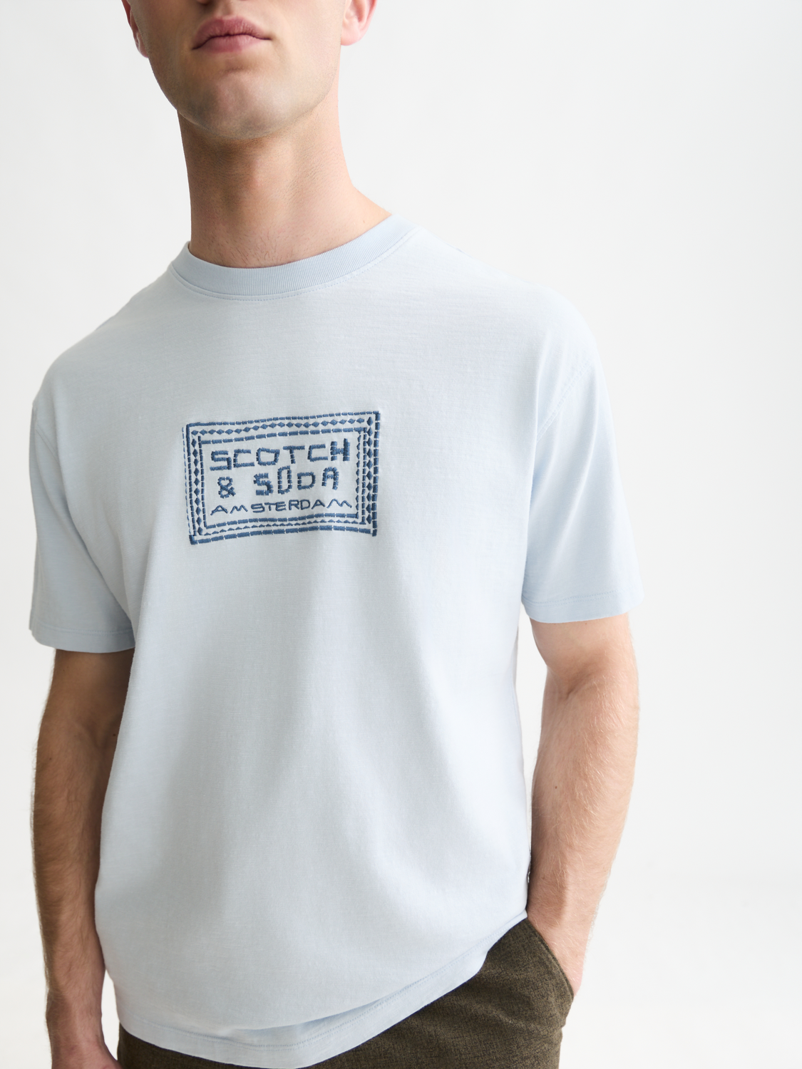 Embroidered artwork relaxed T-shirt