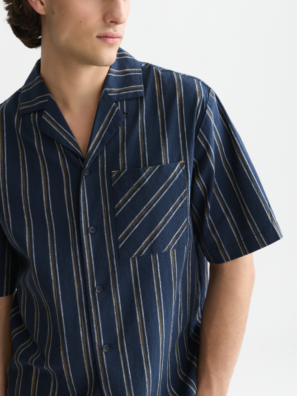 Striped linen relaxed short sleeve shirt