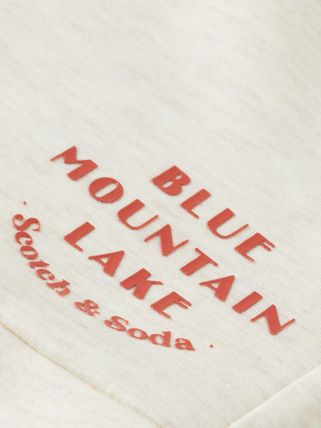 Modal sweatshorts with artwork