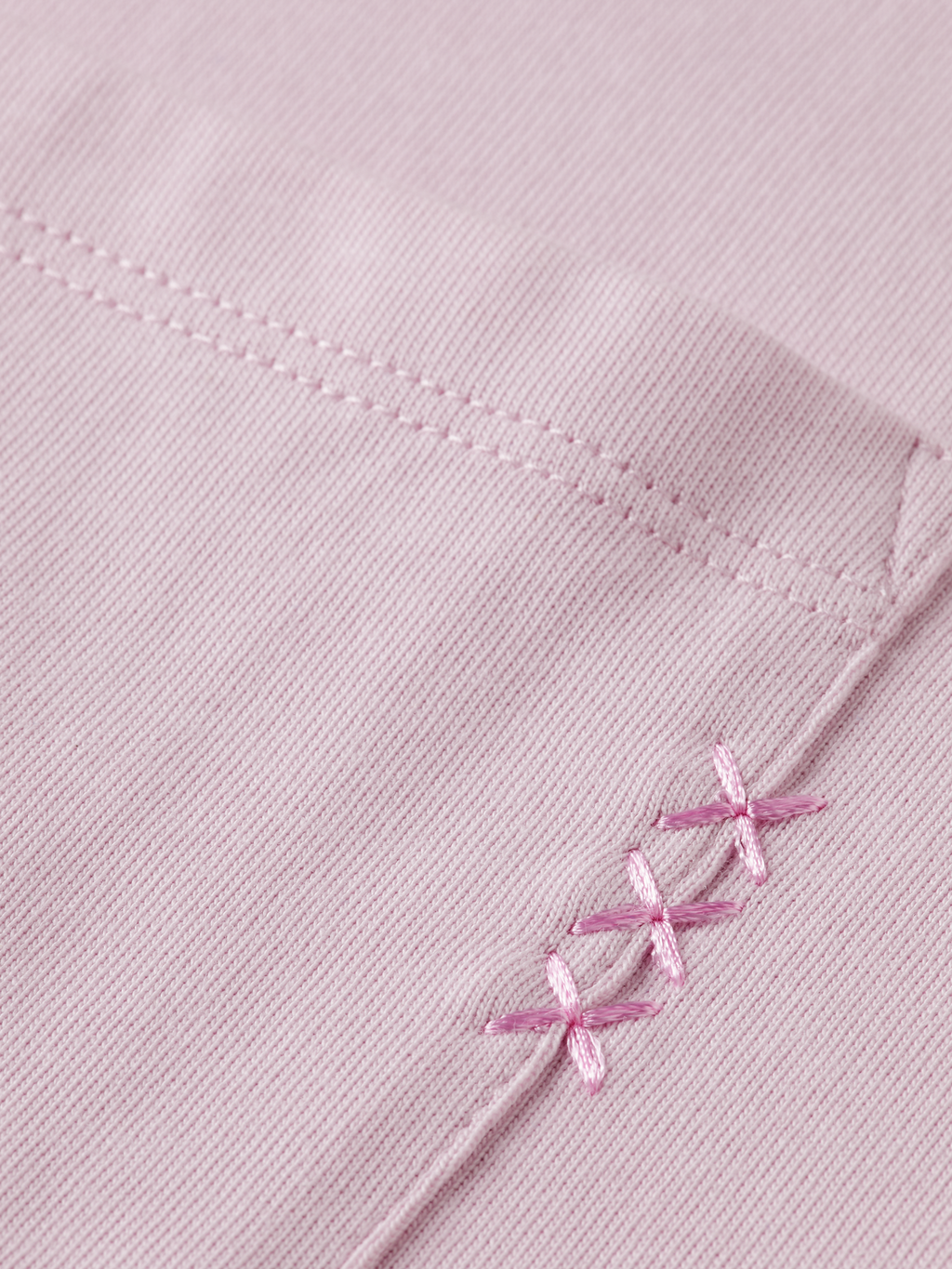 Seasonal Essentials pocket t-shirt