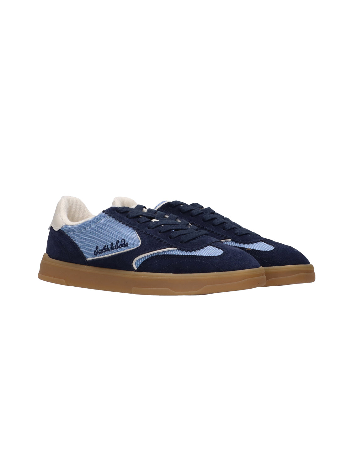 Slim Sneaker