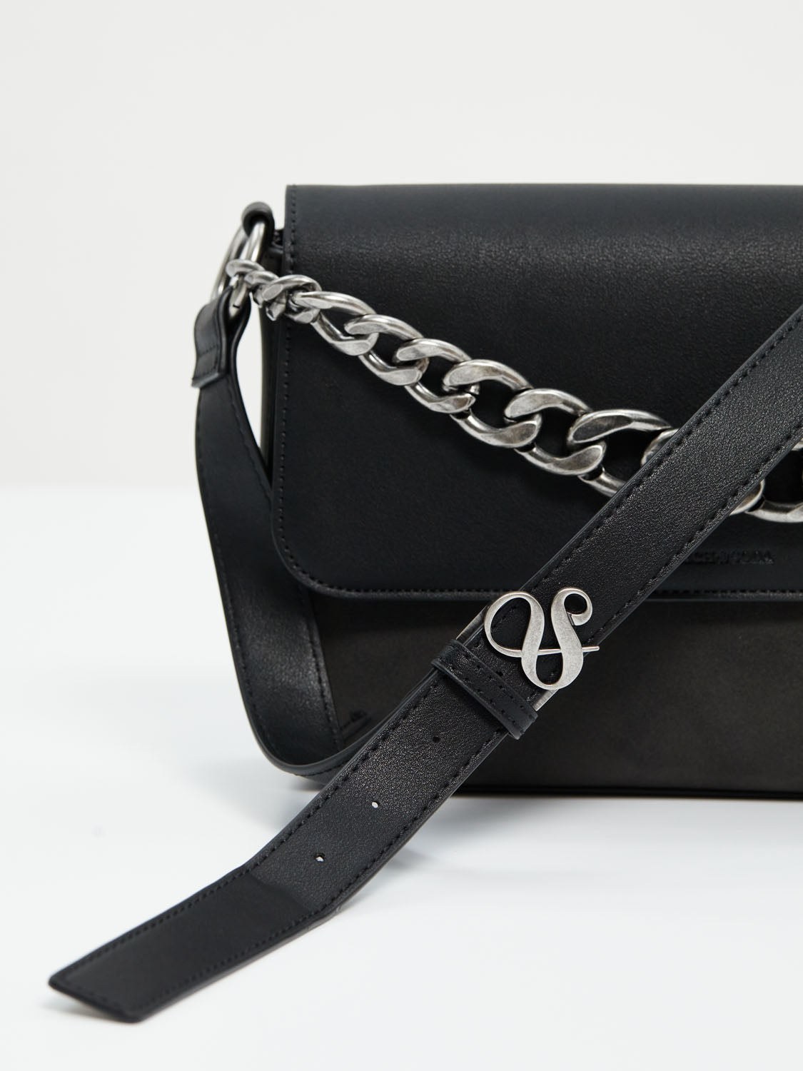 MEDIUM CROSSBODY BAG