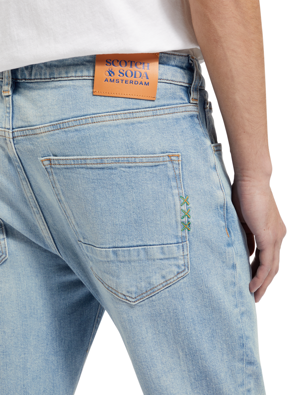 SKIM SKINNY FIT JEANS FRESHEN UP